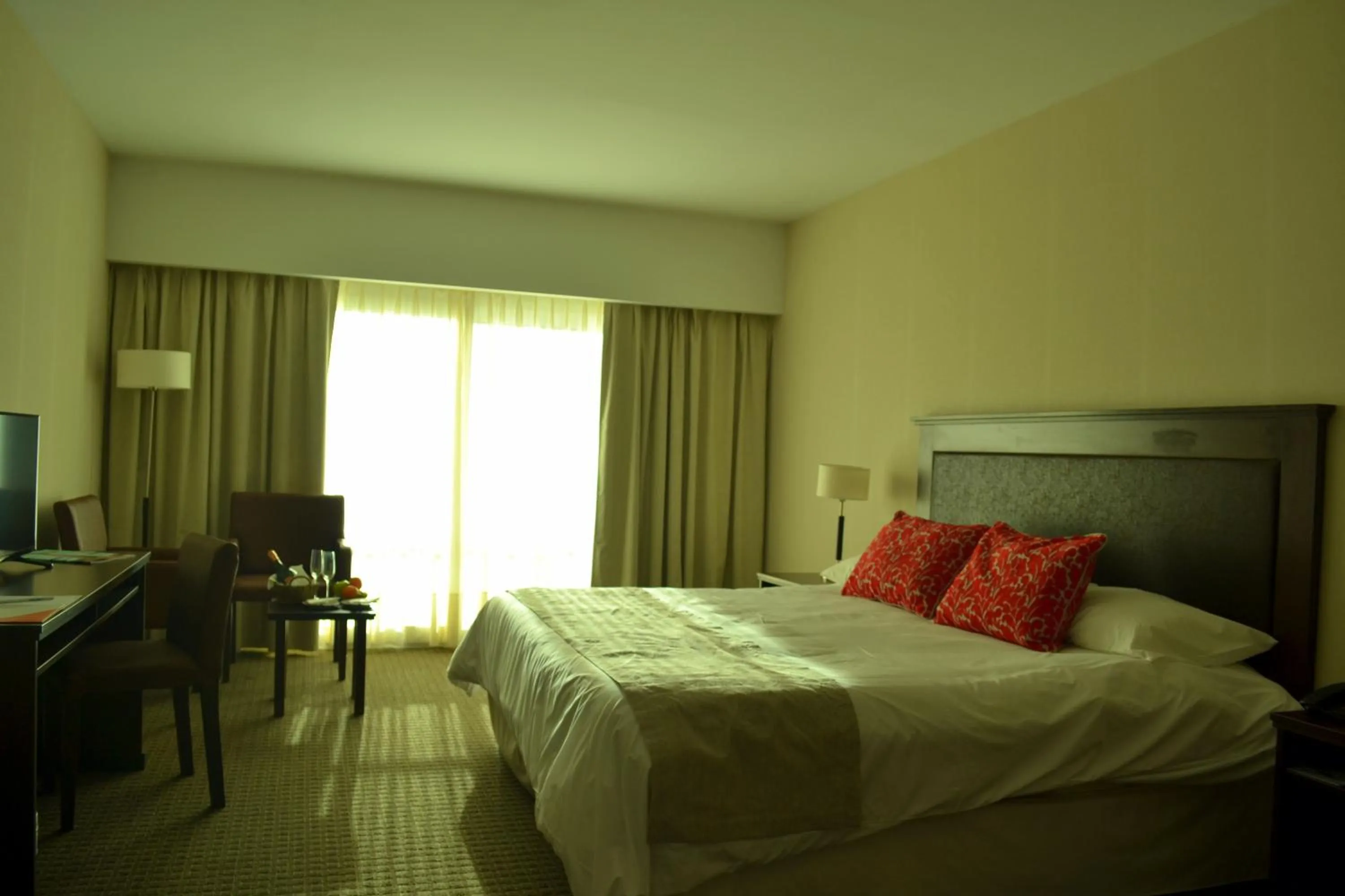 Photo of the whole room, Bed in Howard Johnson Chascomus