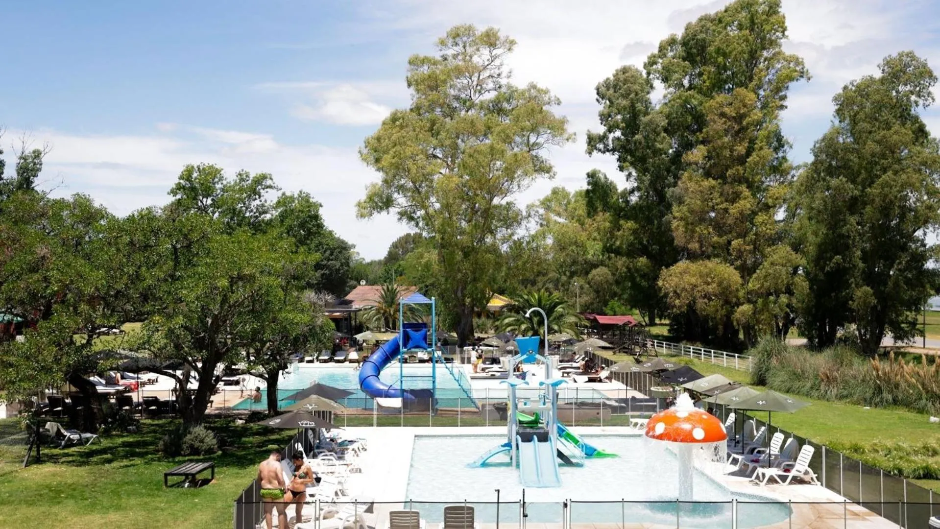 Spring in Howard Johnson Chascomus