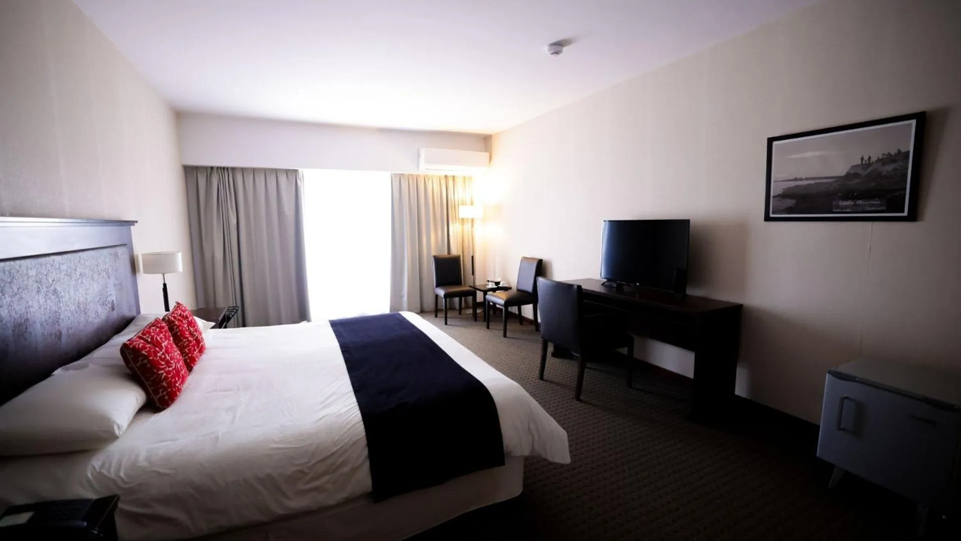 Bed in Howard Johnson Chascomus