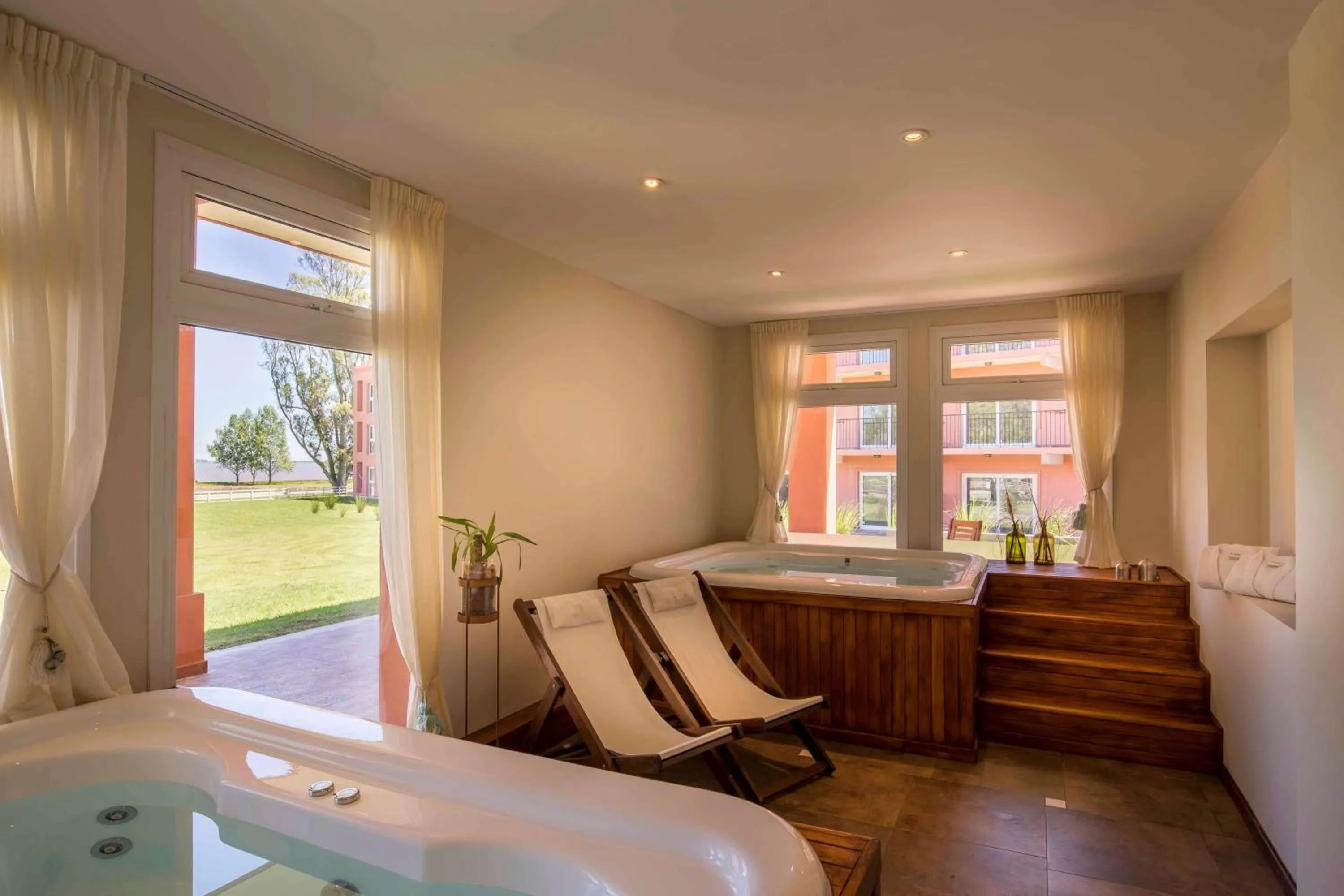 Spa and wellness centre/facilities in Howard Johnson Chascomus