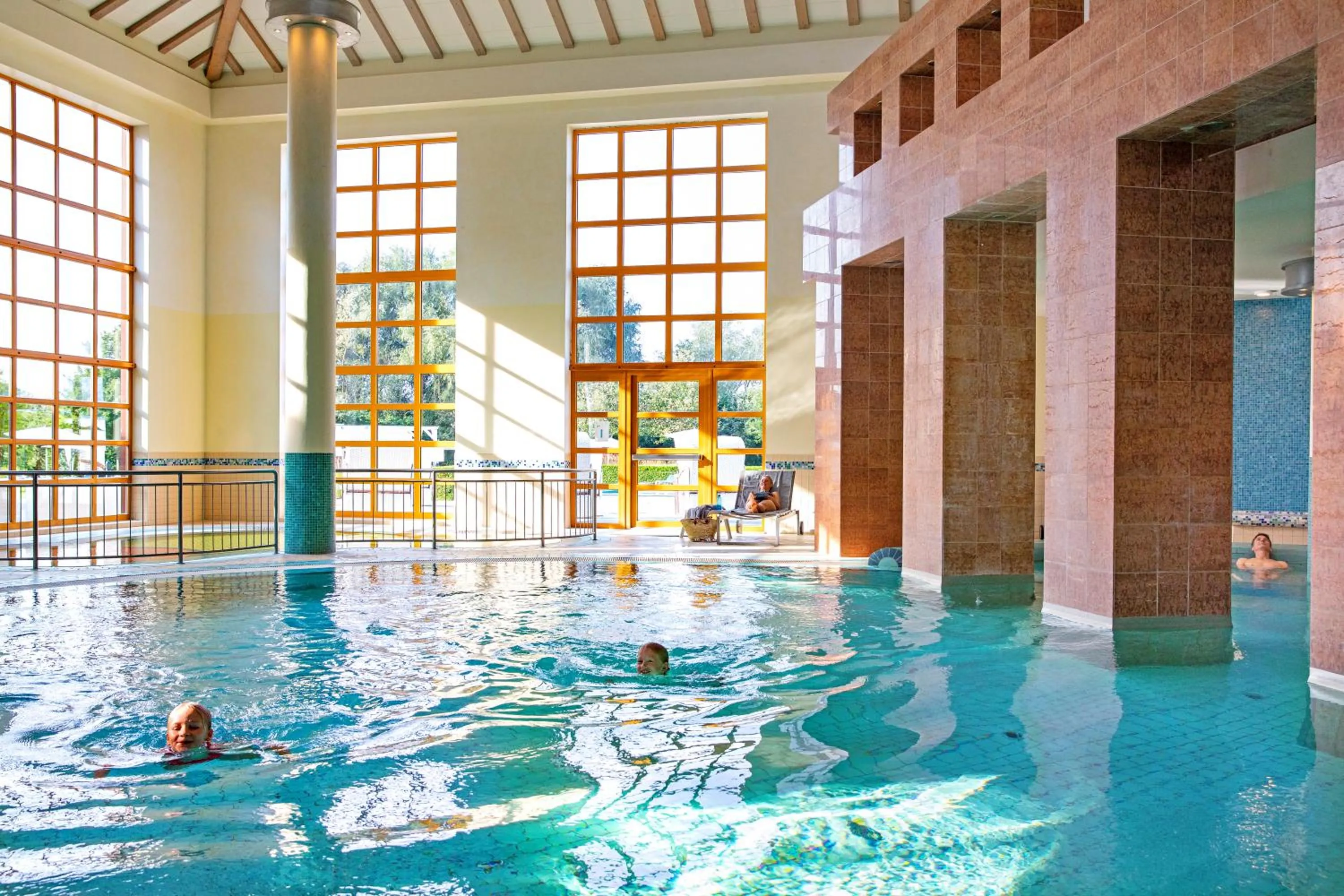 Swimming pool in ROBINSON Fleesensee