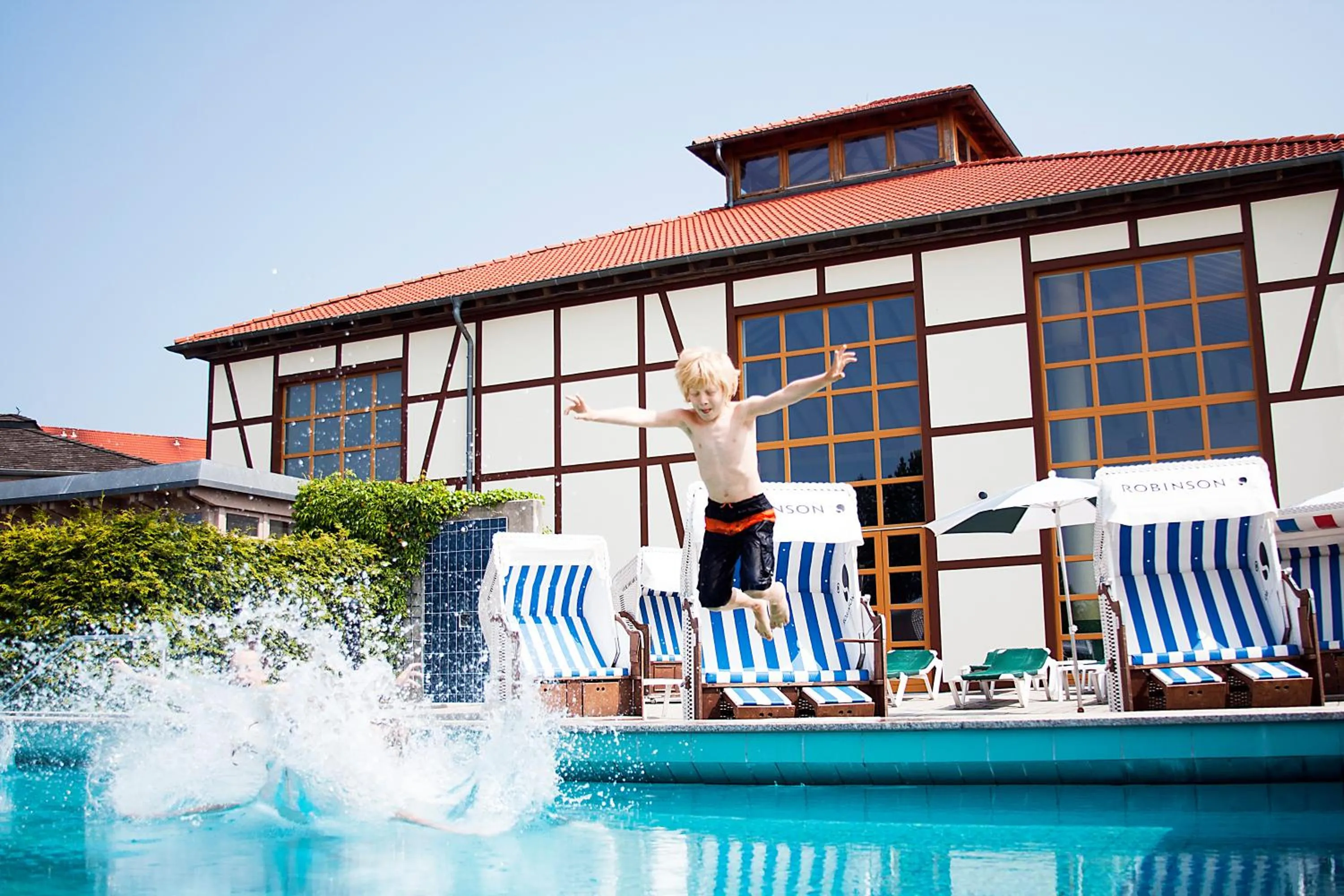 Swimming pool in ROBINSON Fleesensee