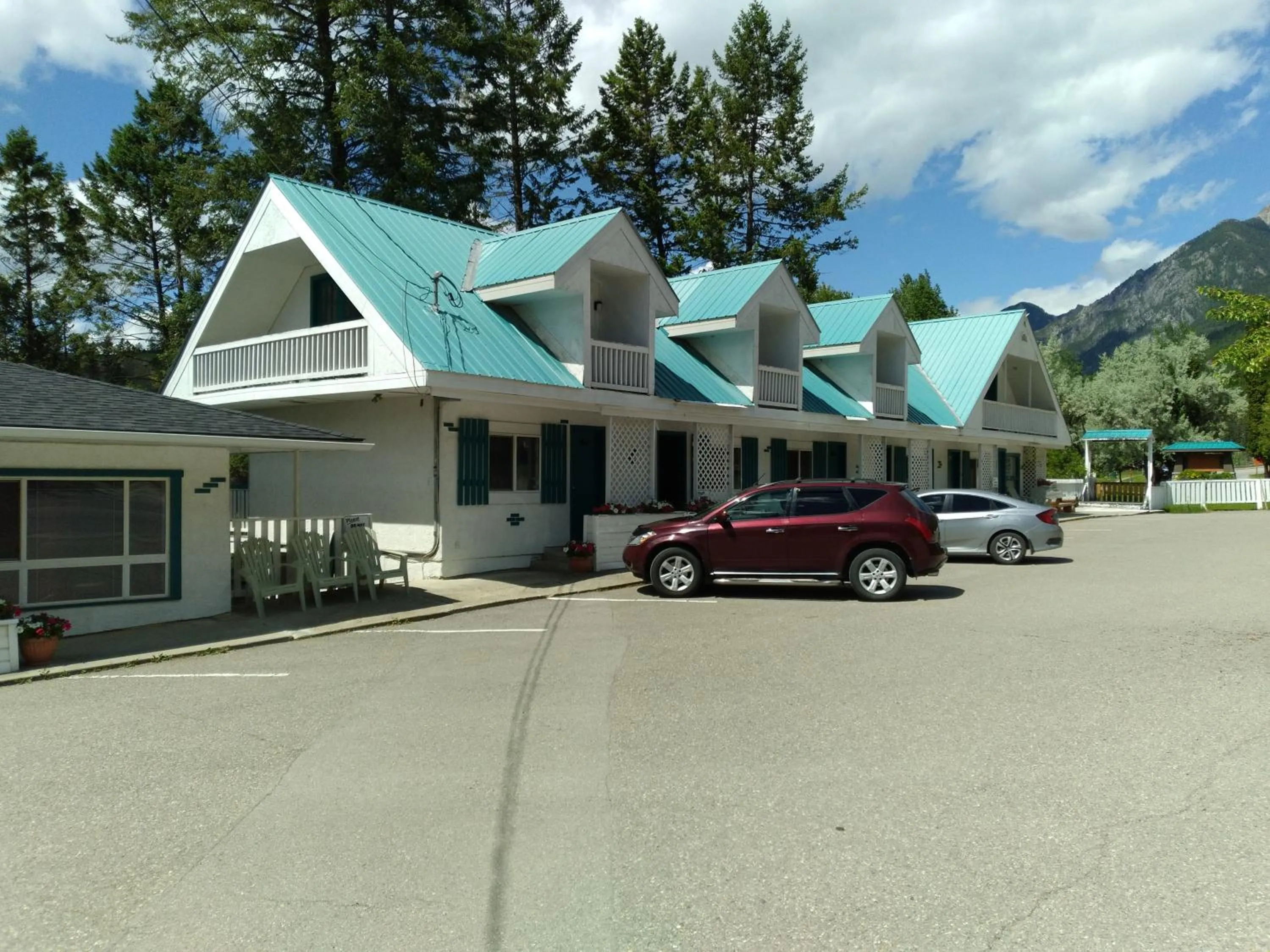 Property building in AppleTree Inn