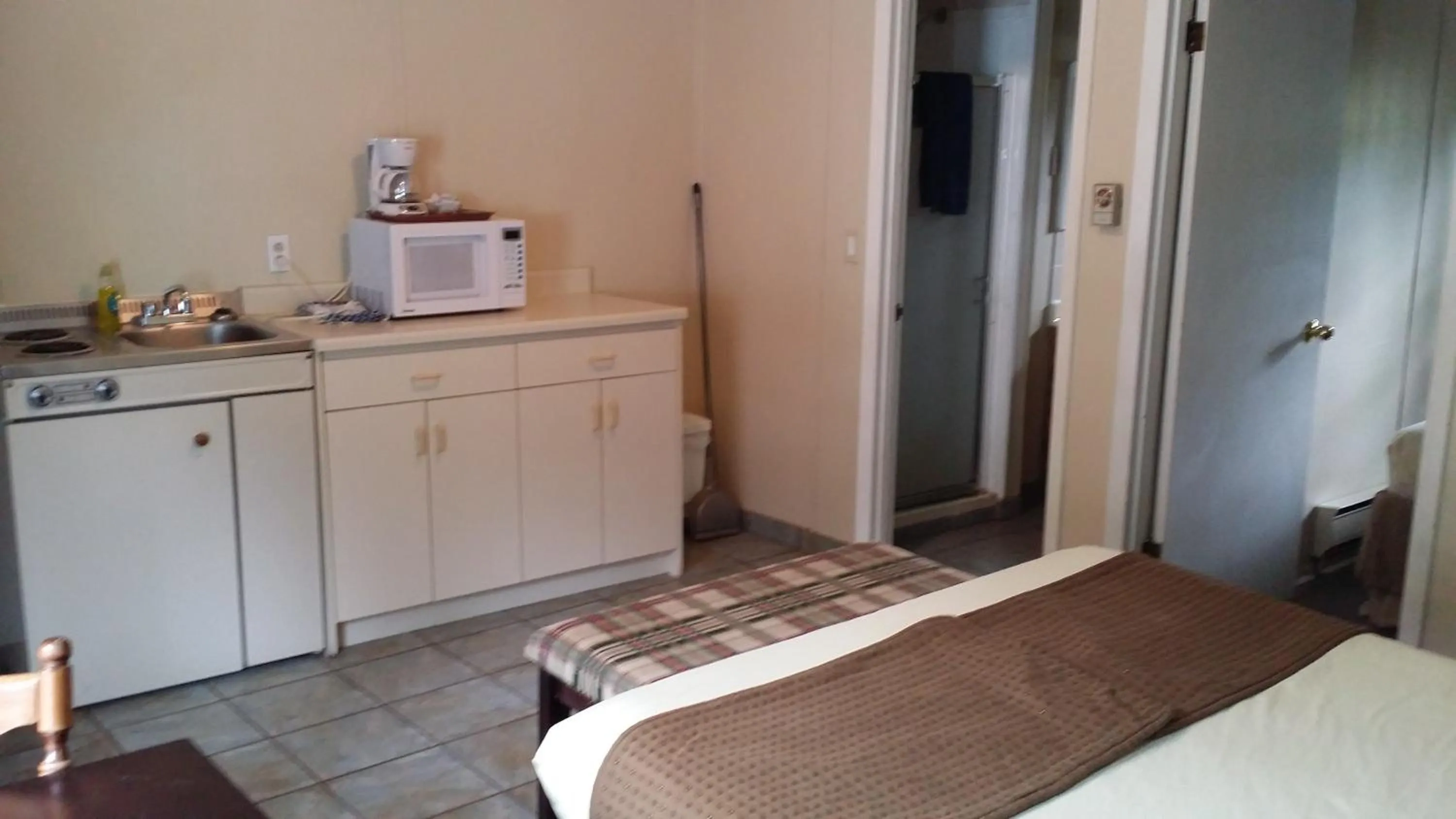 Bed in AppleTree Inn