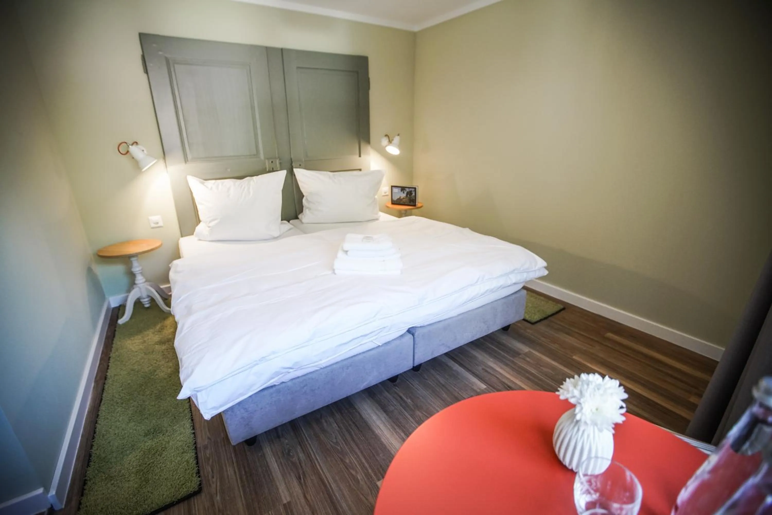 Photo of the whole room, Bed in B&B Zum Schleif