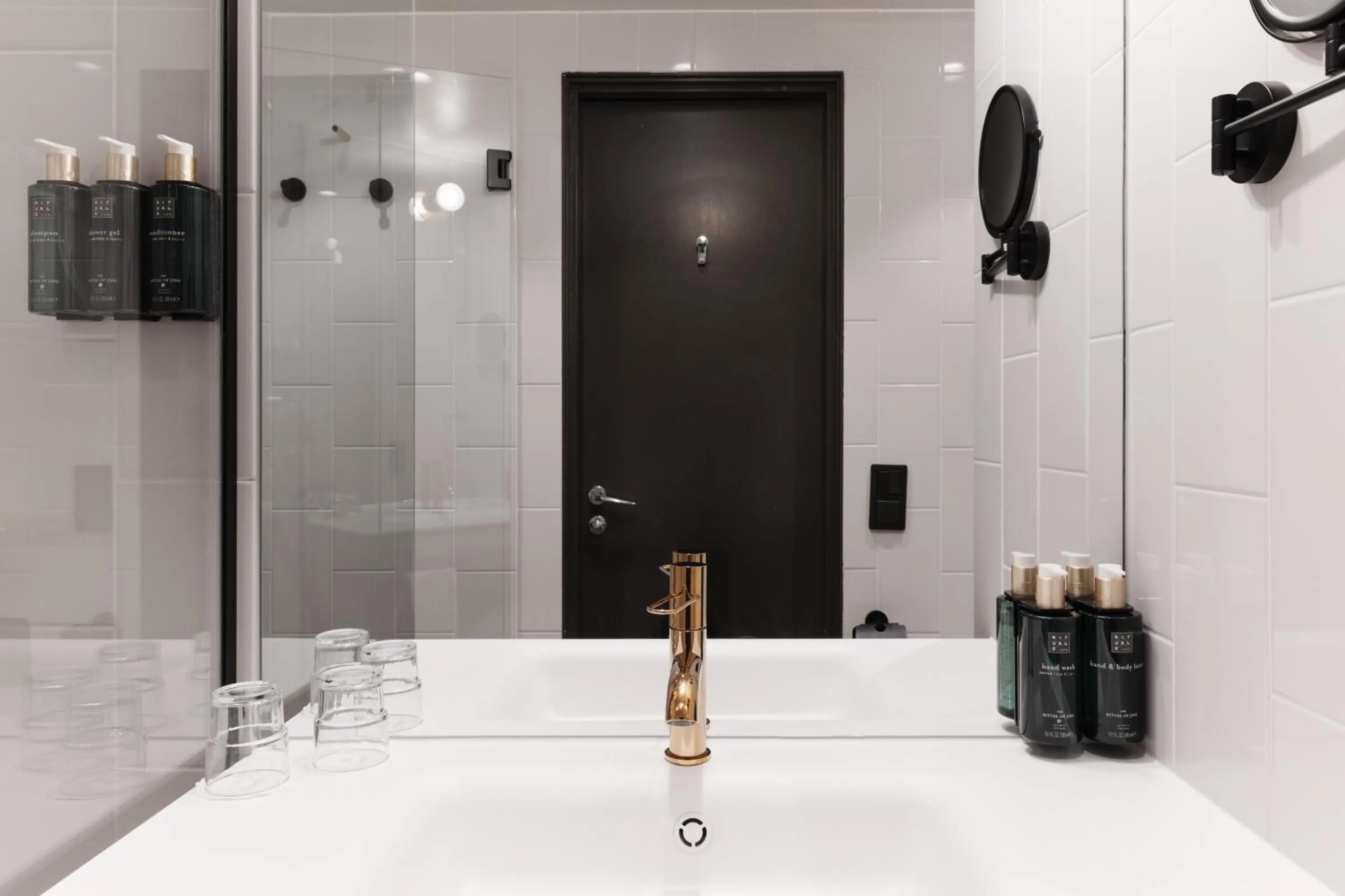 Shower in Clarion Hotel Amaranten