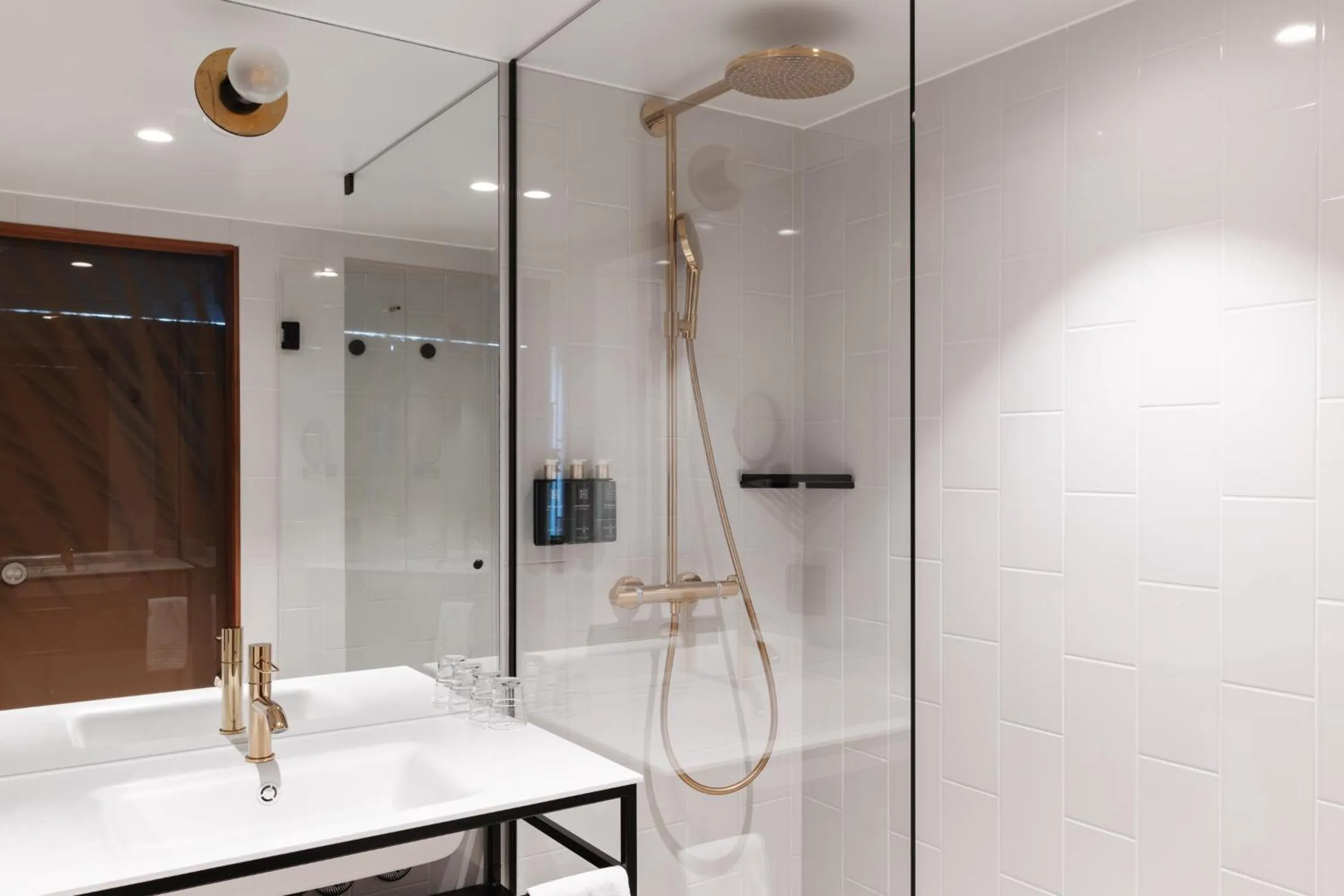 Shower in Clarion Hotel Amaranten