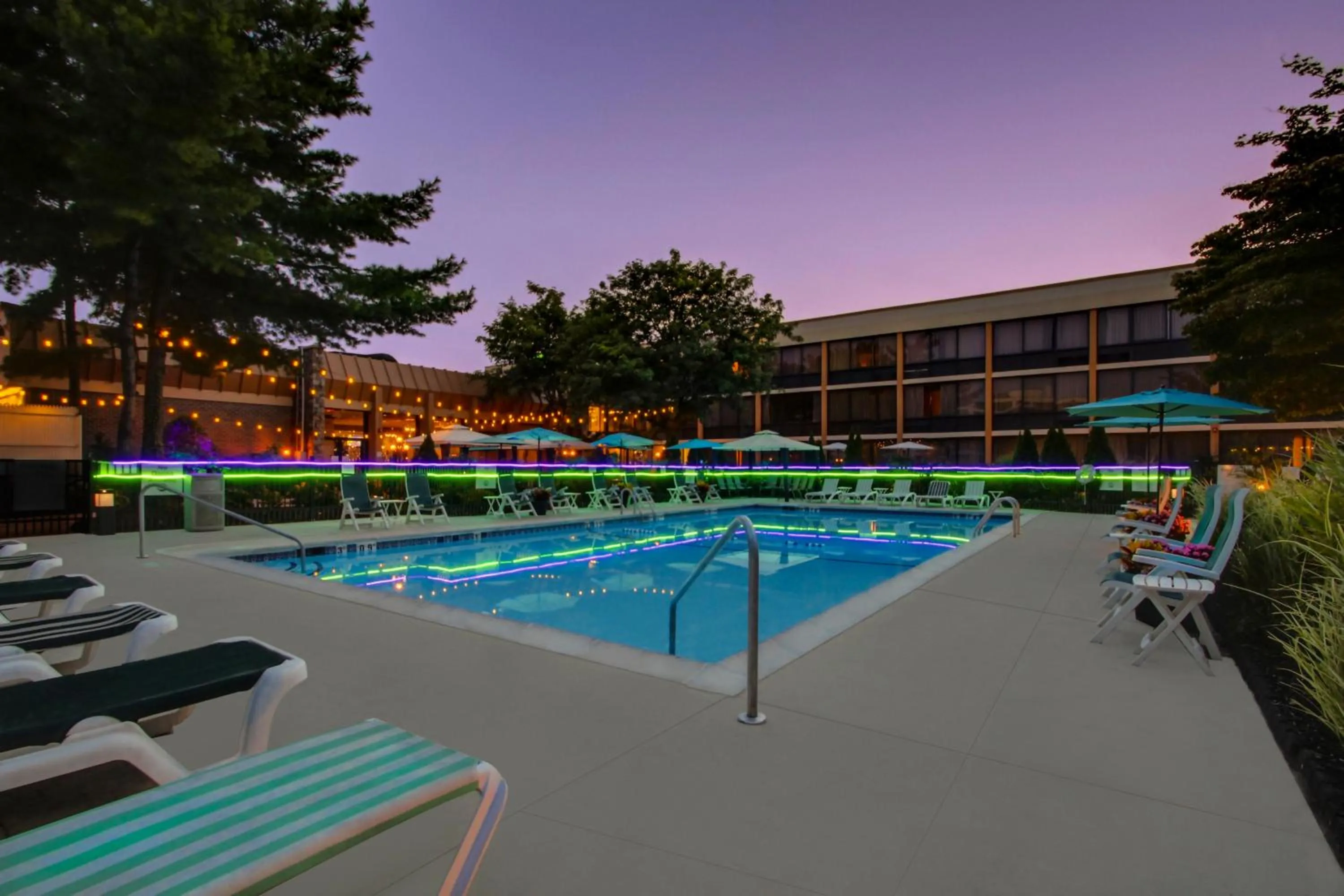 Swimming pool in Holiday Inn Westbury-Long Island by IHG