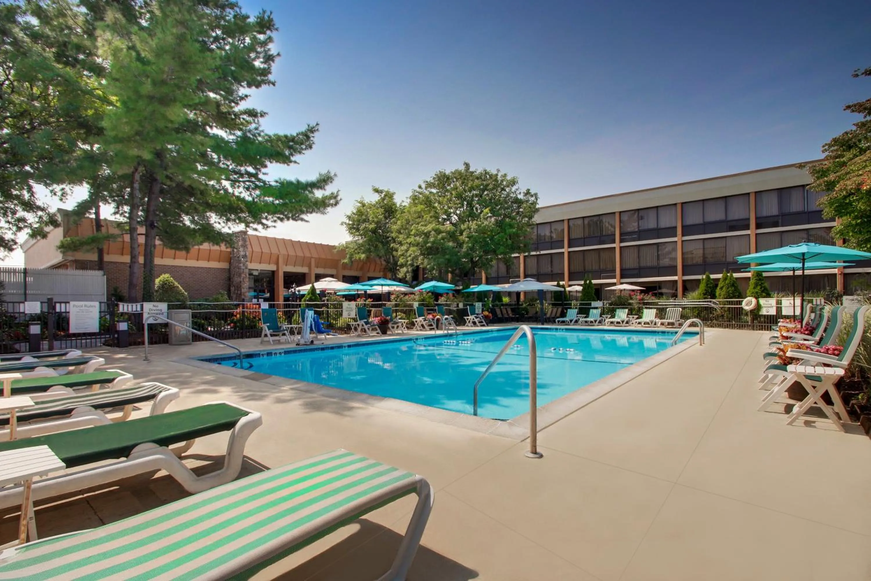 Swimming pool in Holiday Inn Westbury-Long Island by IHG