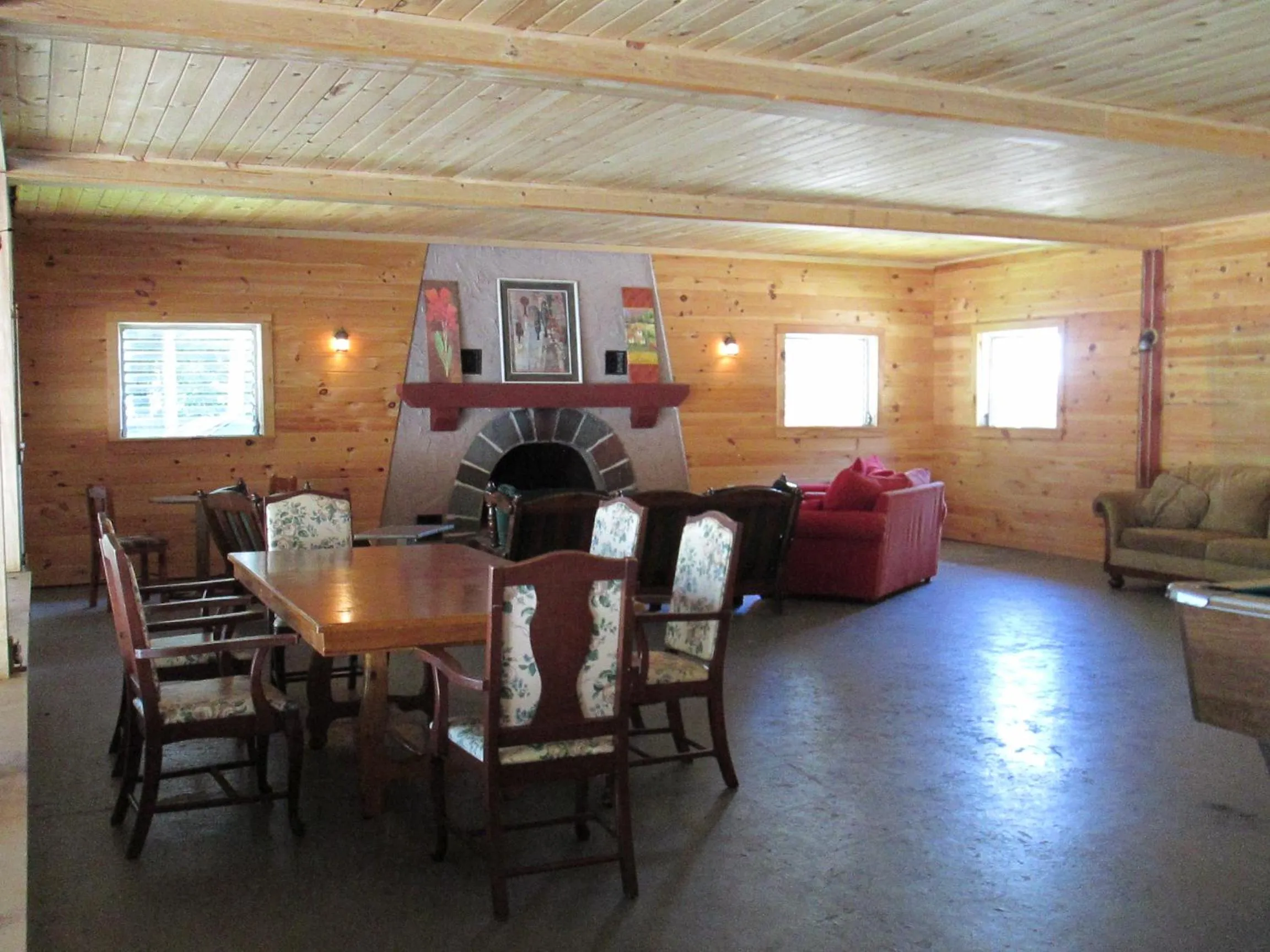 Game Room in Olympian Resort Motel