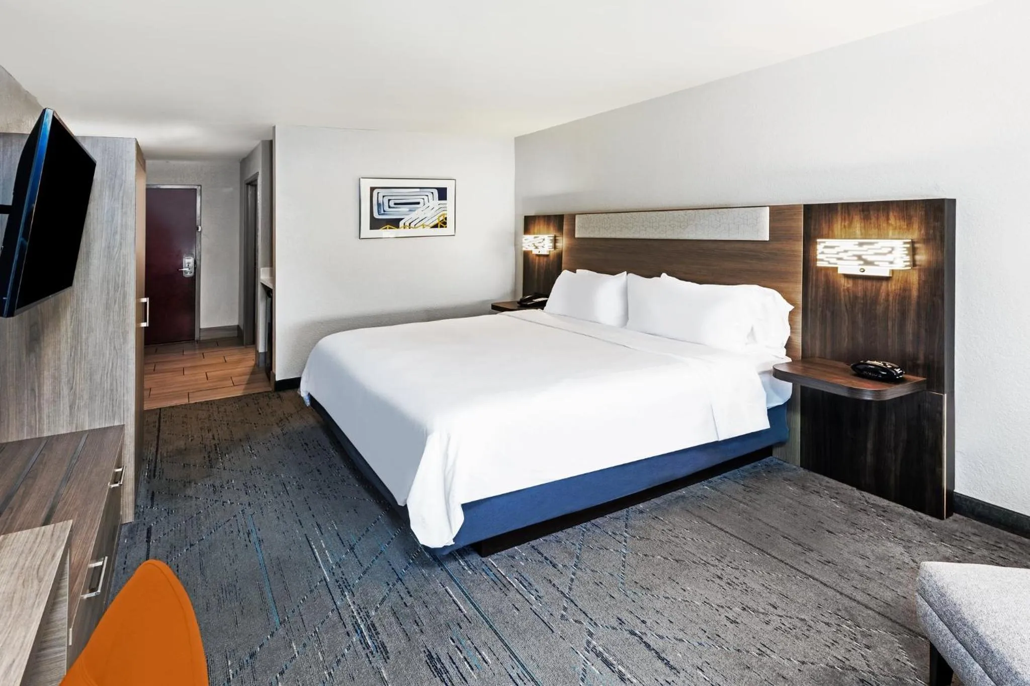 Photo of the whole room, Bed in Holiday Inn Express Harvey-Marrero by IHG