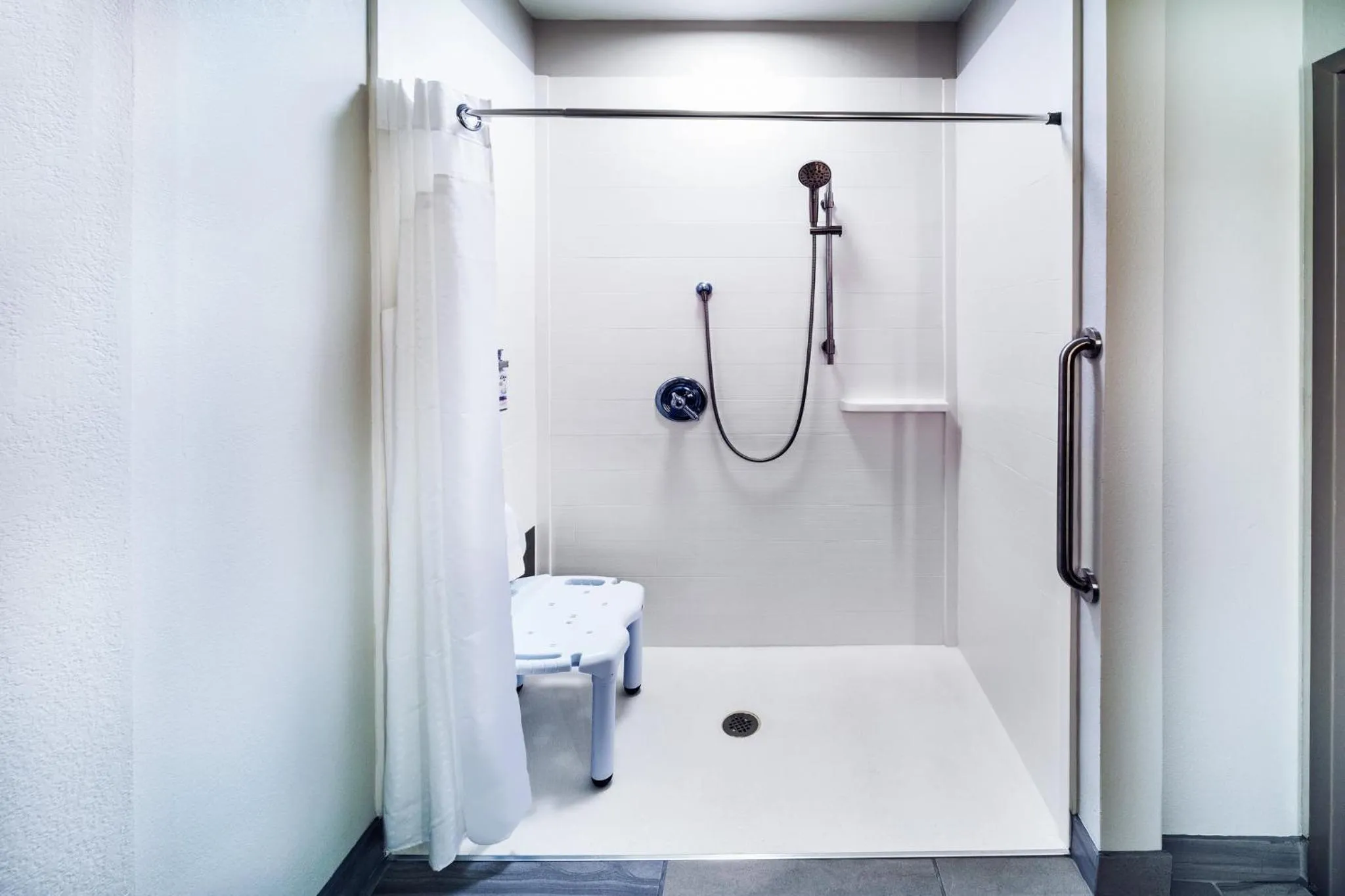 Photo of the whole room in Holiday Inn Express Harvey-Marrero by IHG