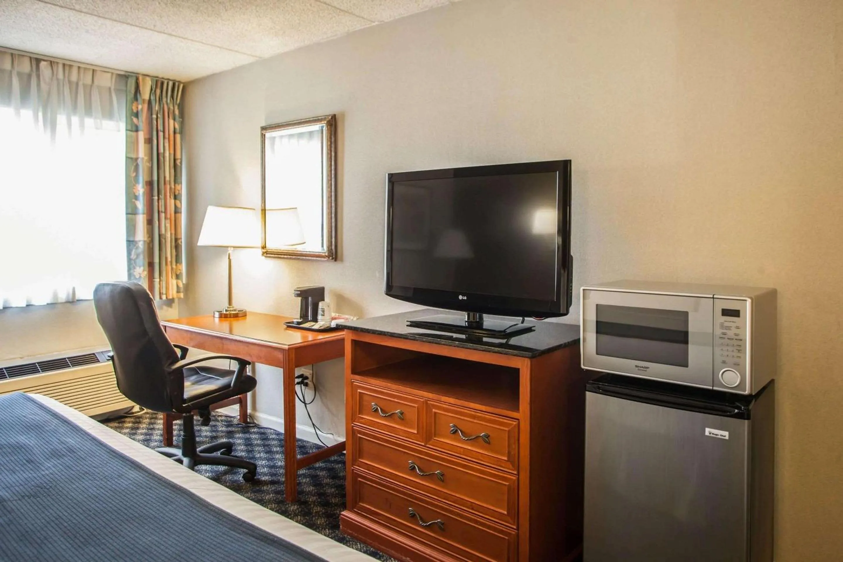 Photo of the whole room in Quality Inn & Suites St Charles -West Chicago