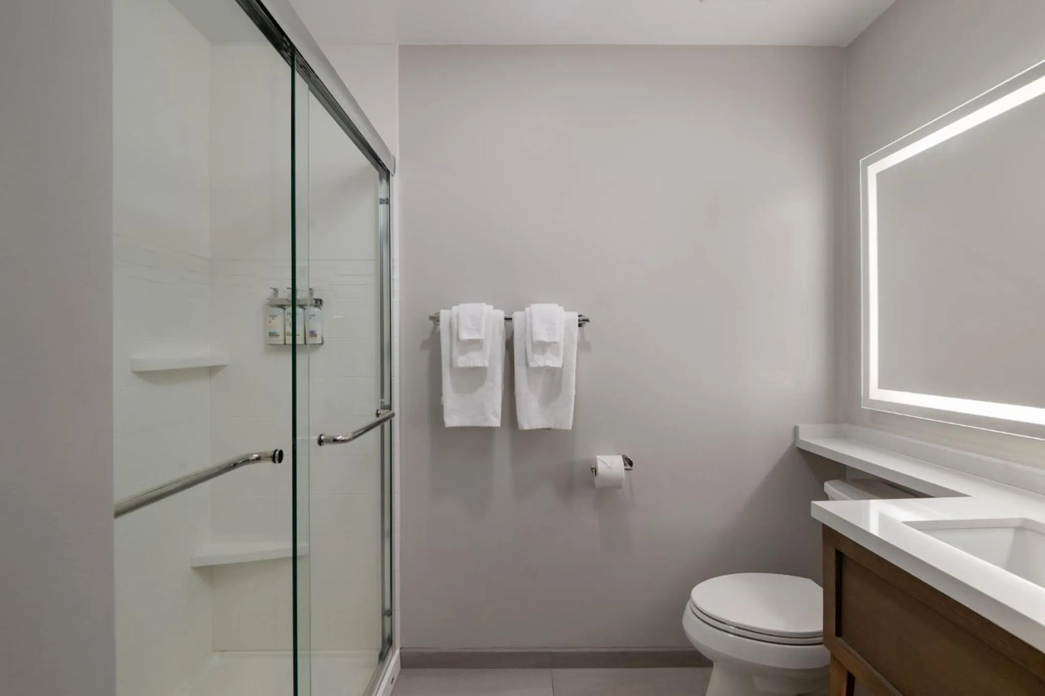 Photo of the whole room in Holiday Inn Express- North Palm Beach and IHG Hotel