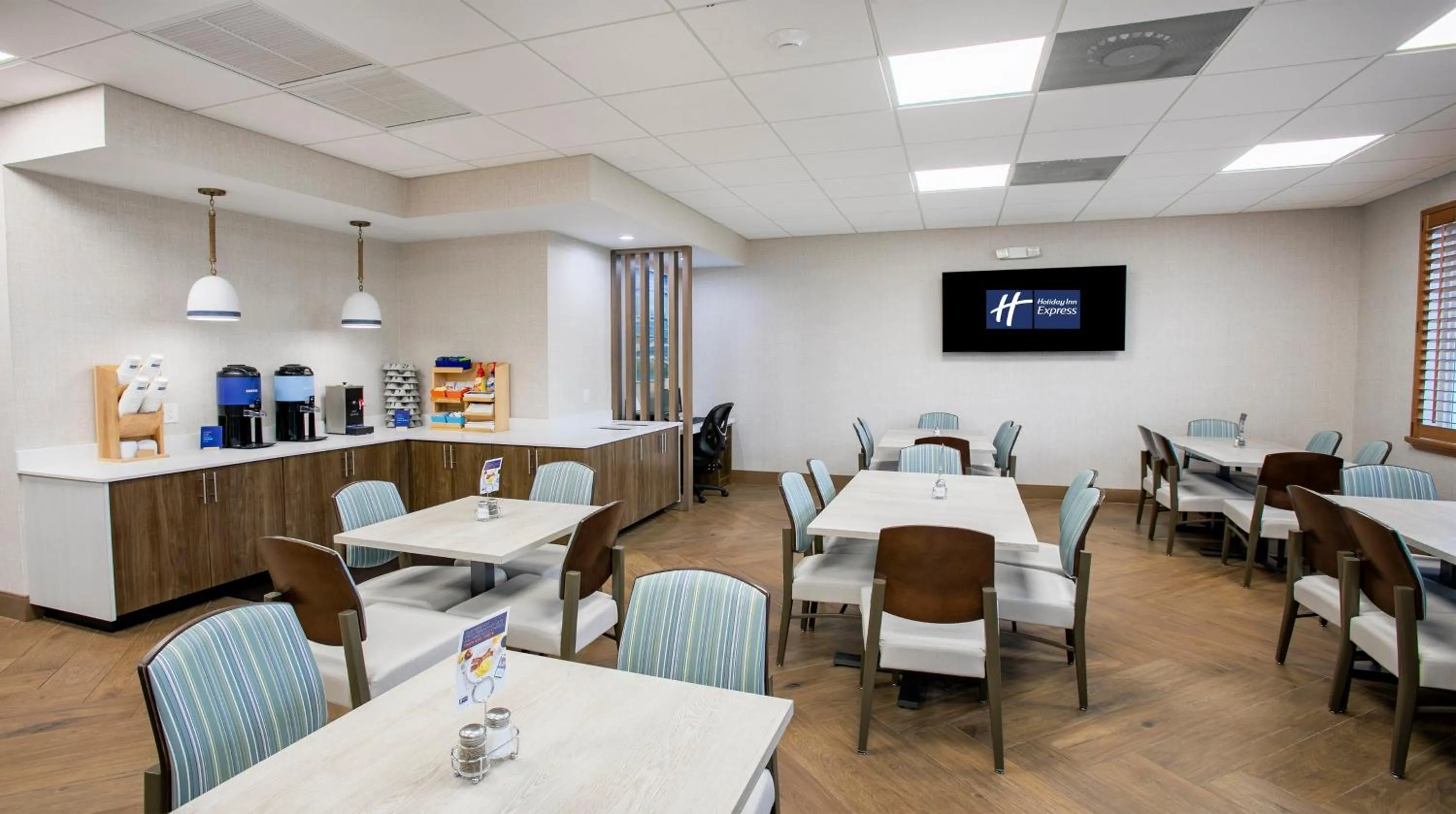 Bedroom in Holiday Inn Express- North Palm Beach and IHG Hotel