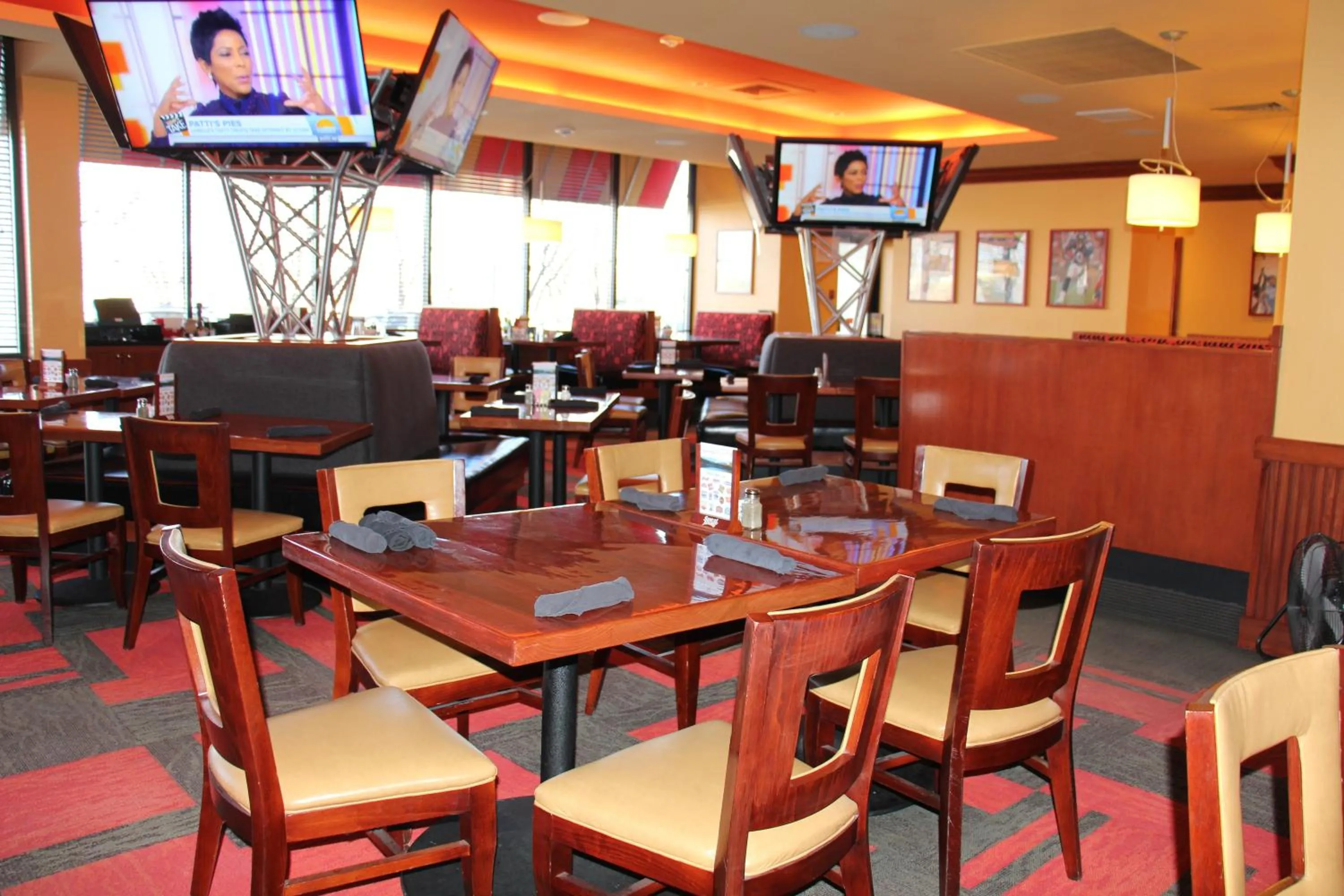 Restaurant/places to eat in Holiday Inn Denver Lakewood by IHG