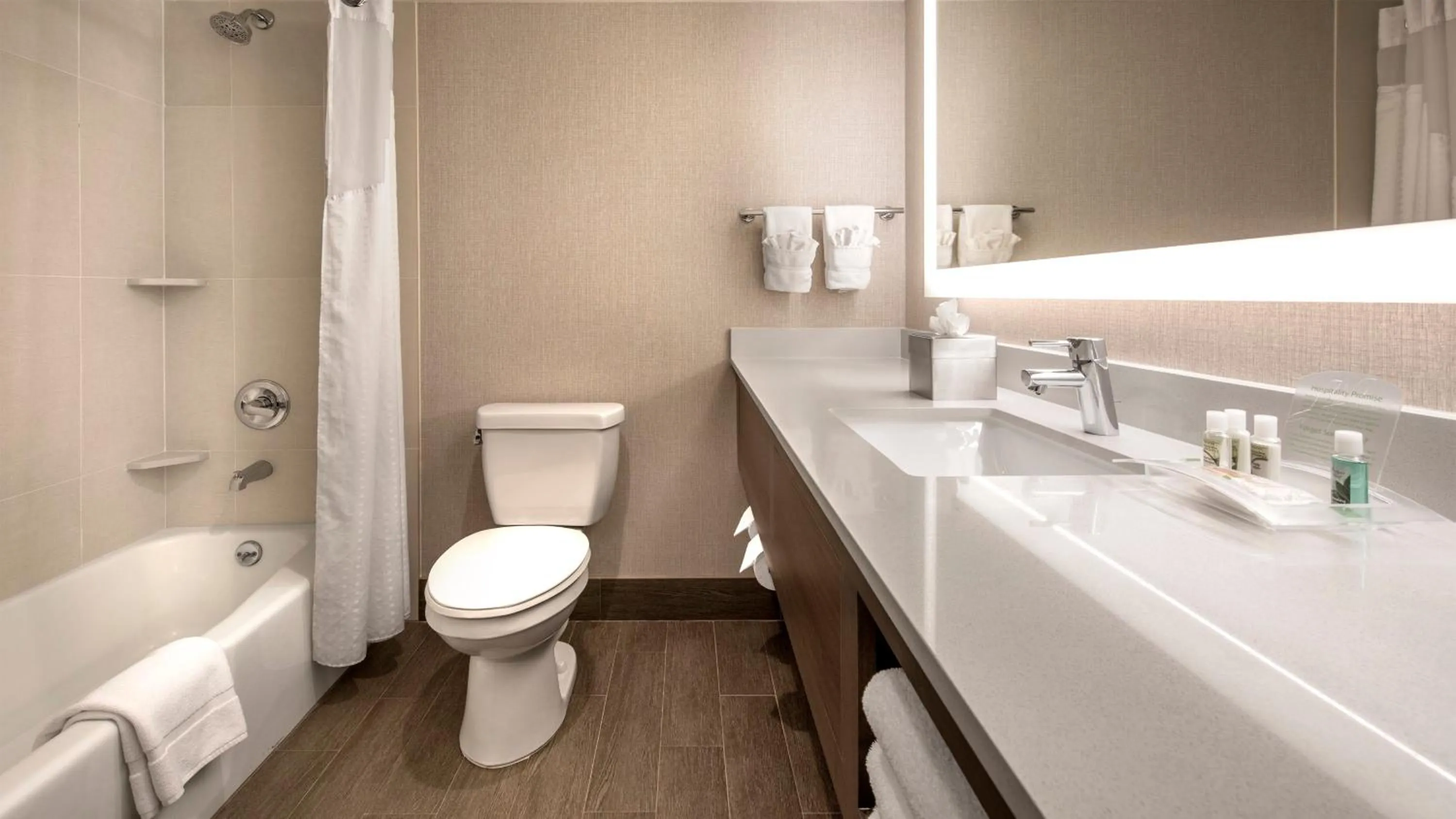 Photo of the whole room in Holiday Inn Denver Lakewood by IHG