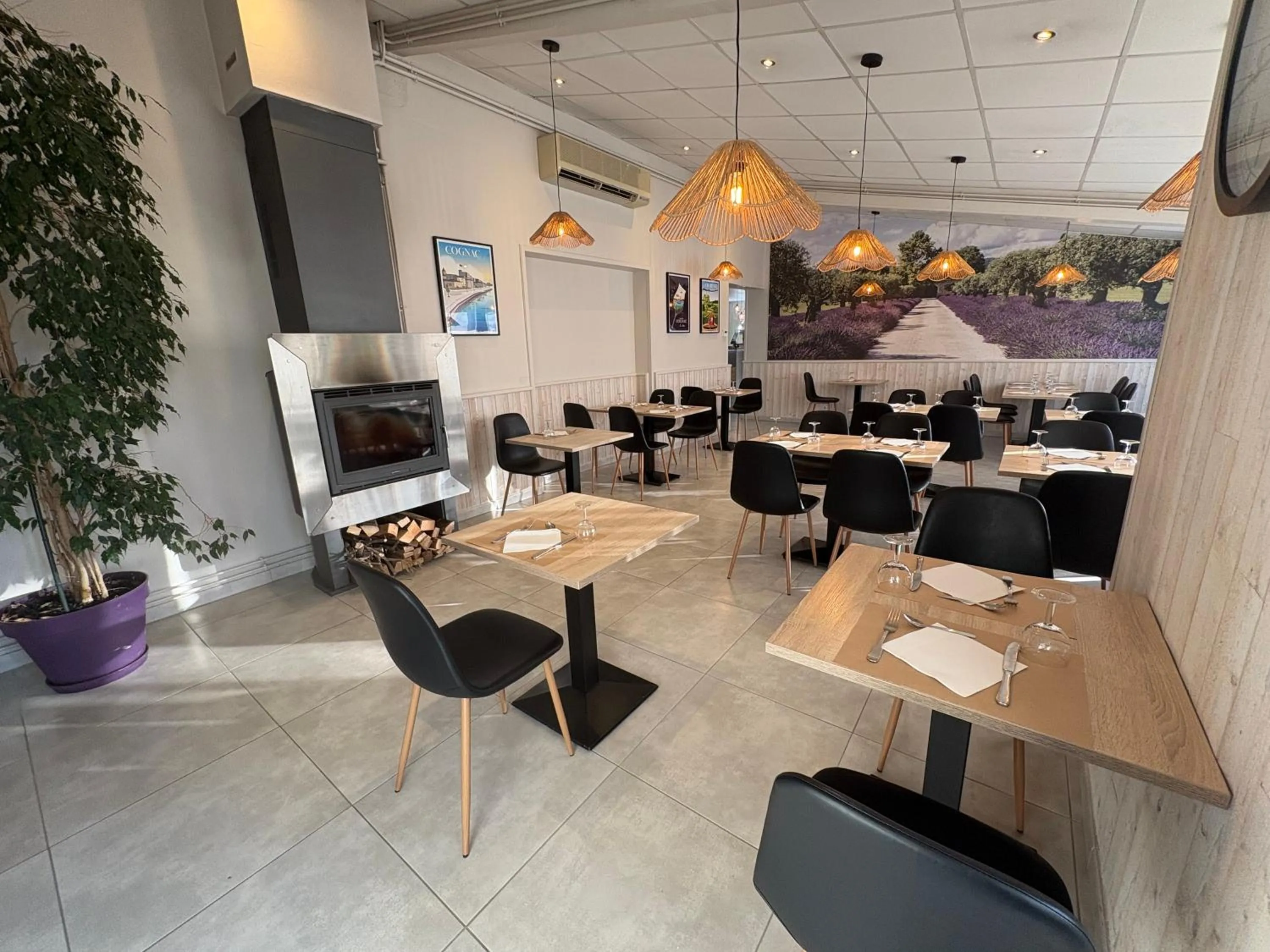 Logis Hôtel L'Oliveraie