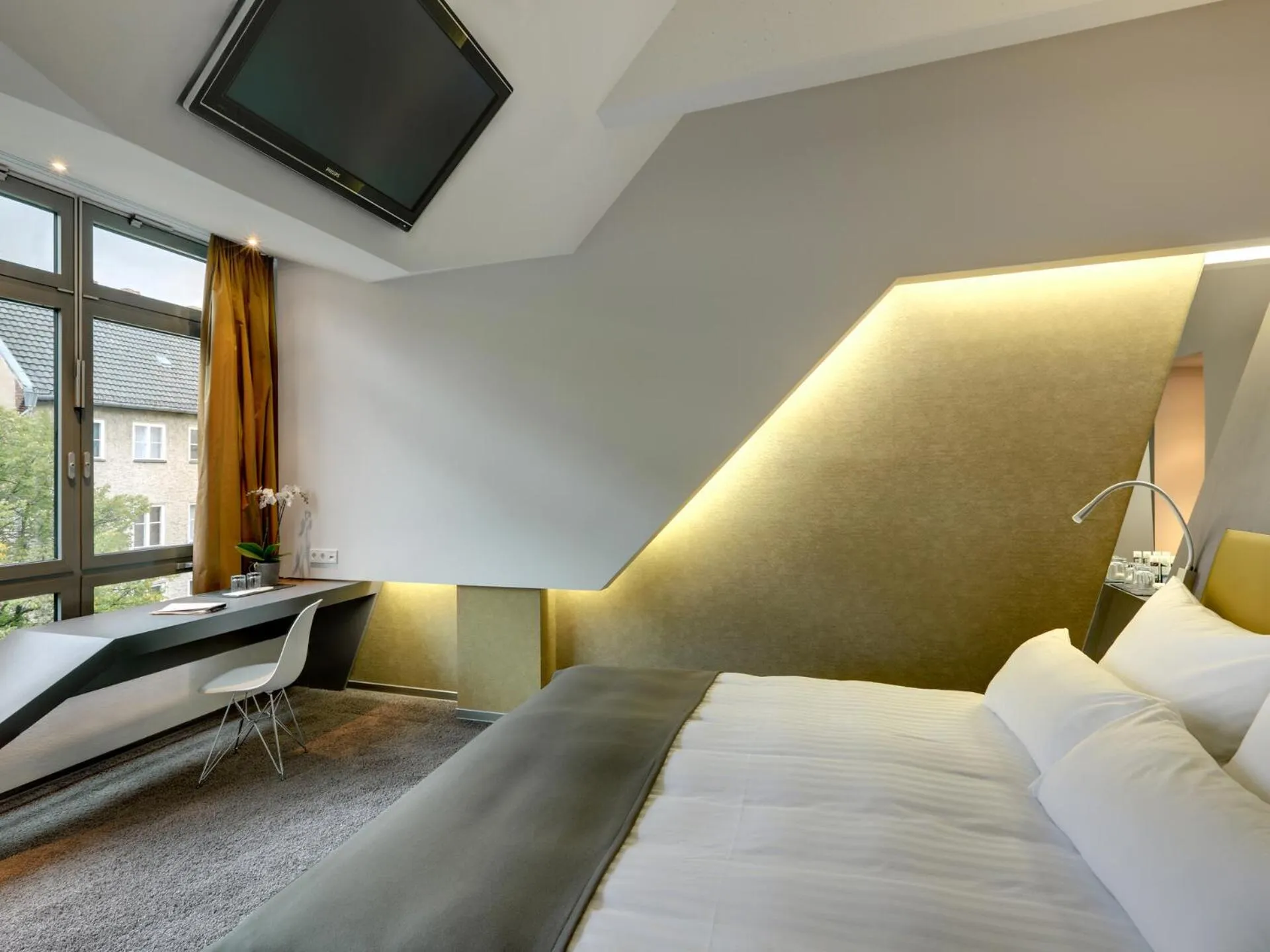 Bed in Aspria Berlin Ku'damm Sport & Spa