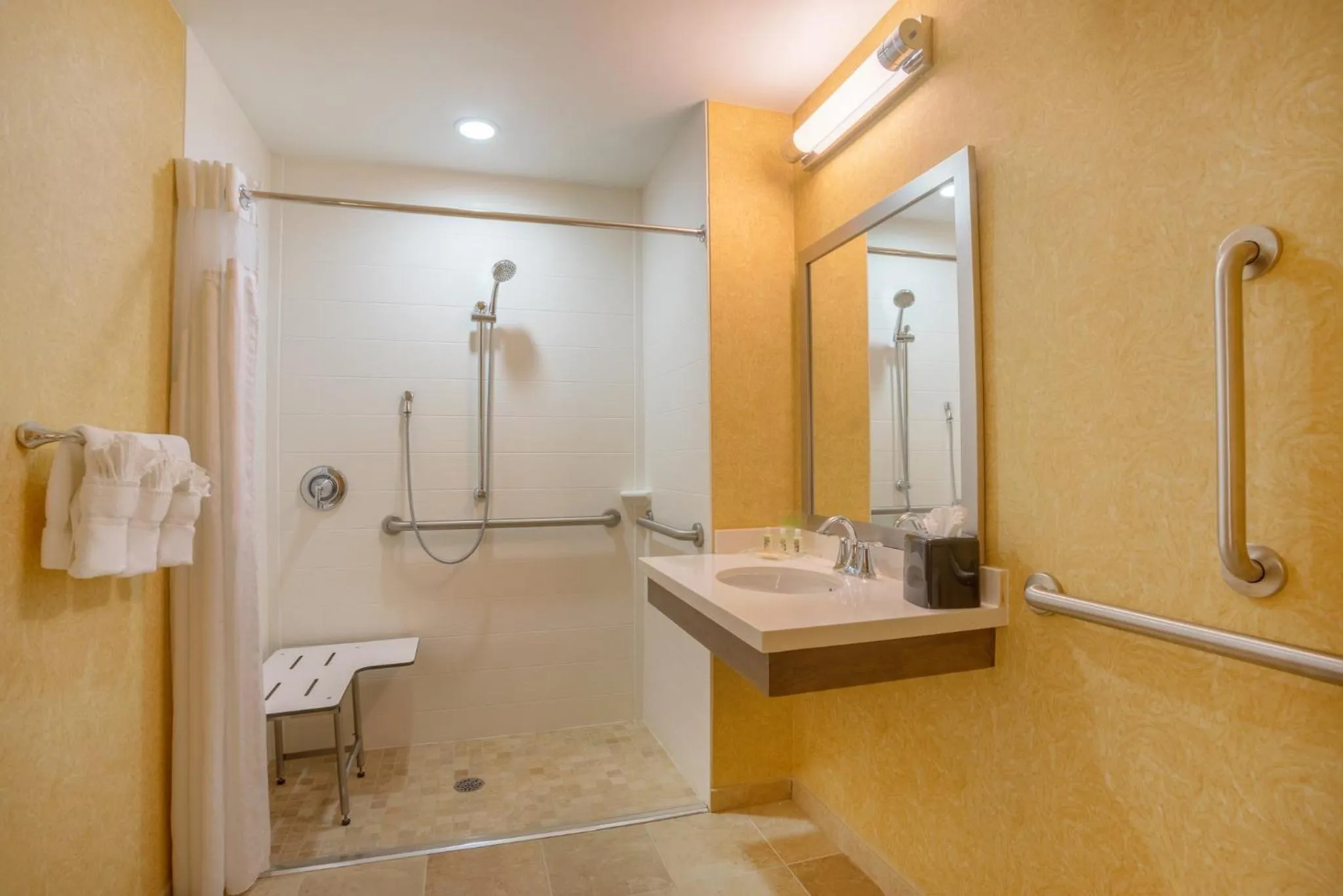 Bathroom in Holiday Inn Baltimore BWI Airport by IHG