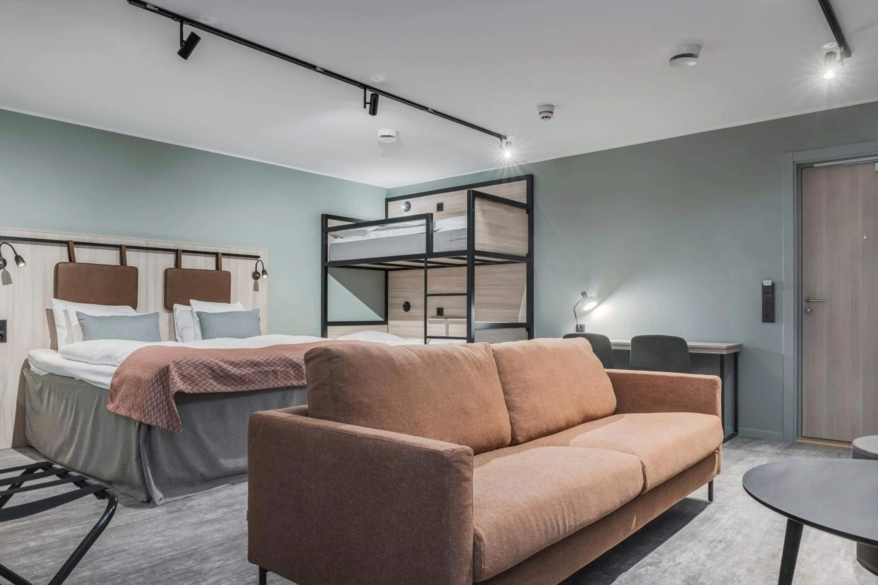 Seating area, Bed in Quality Hotel Luleå