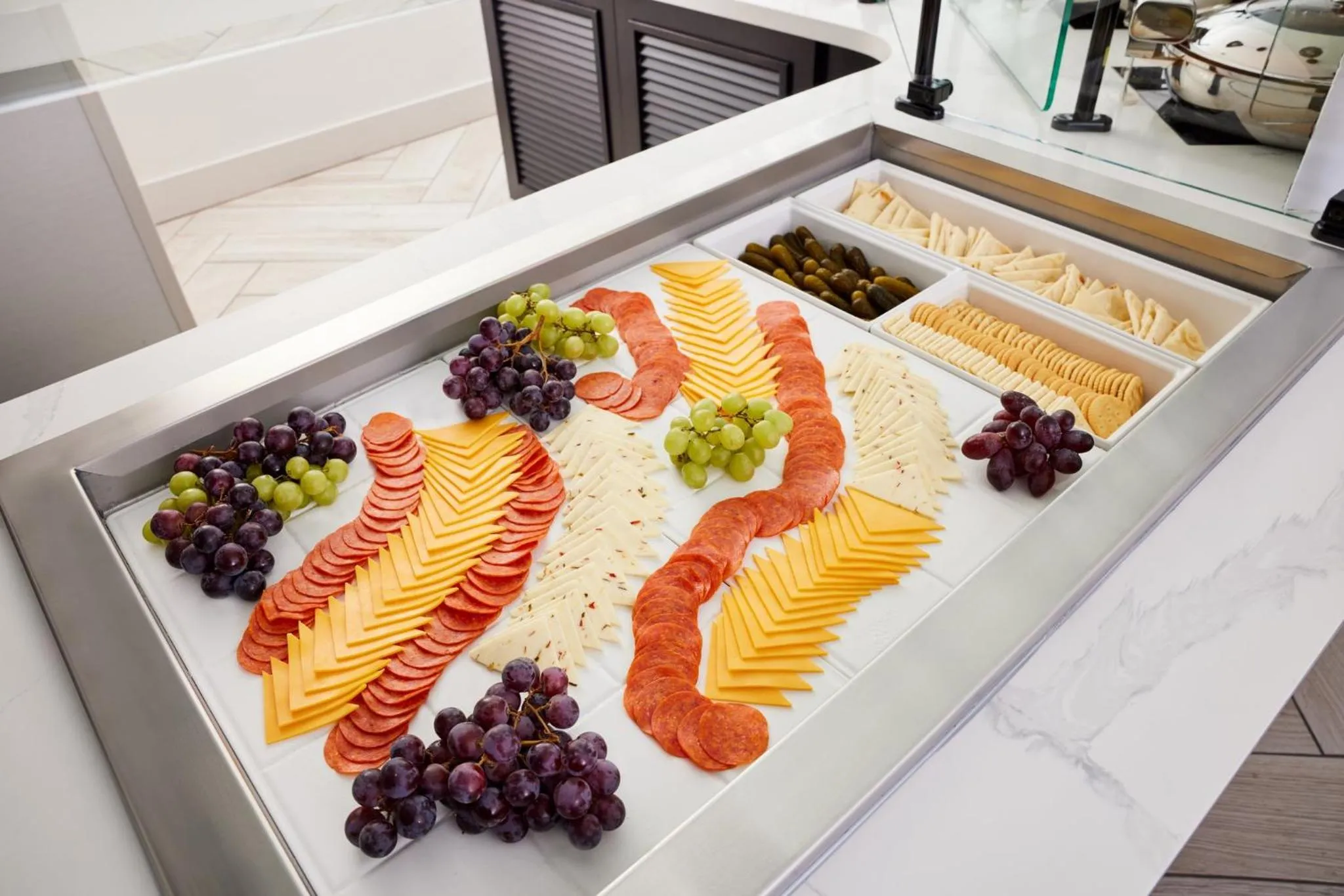 Restaurant/places to eat in Staybridge Suites Silicon Valley - Milpitas by IHG