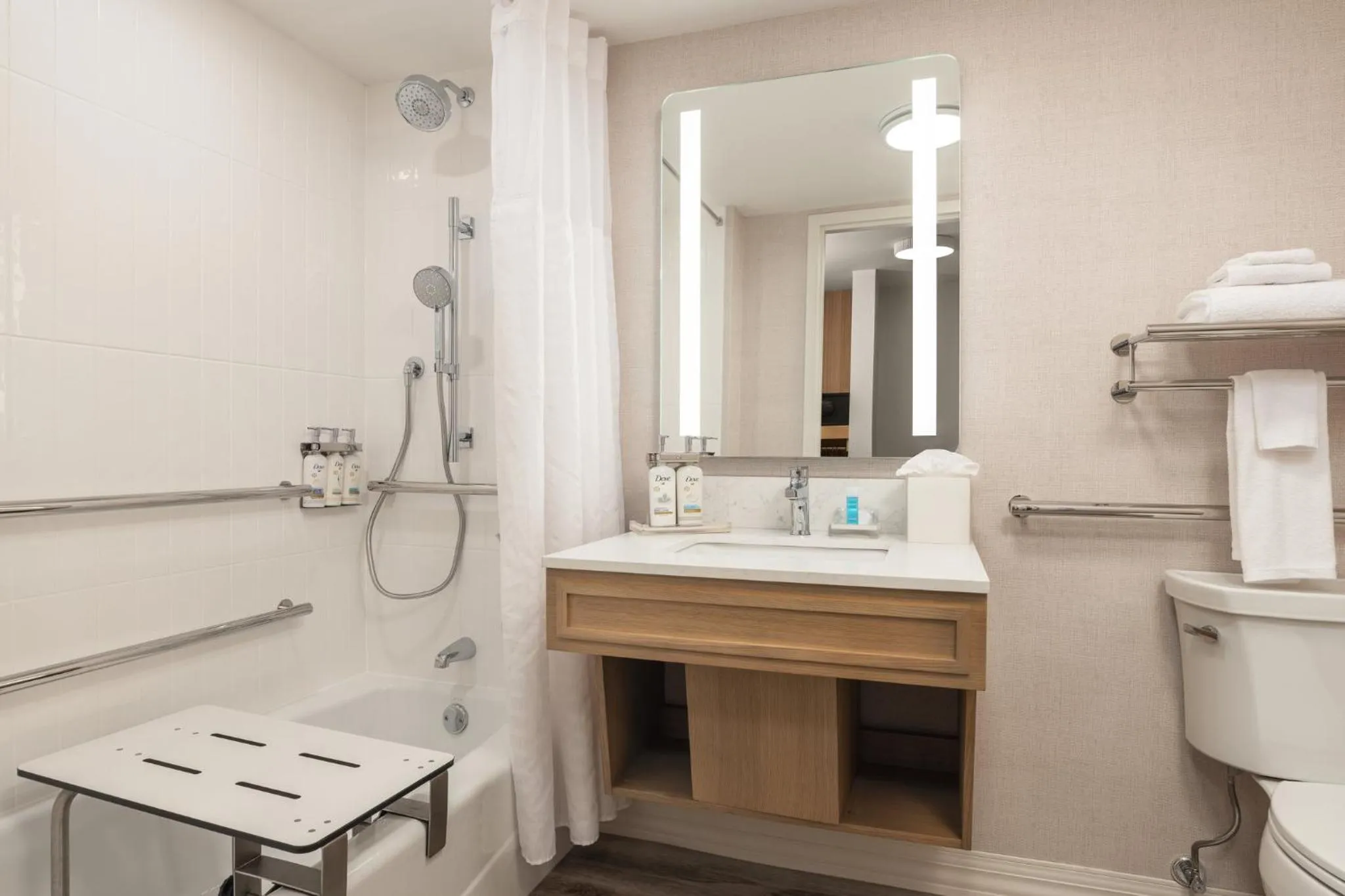 Photo of the whole room in Holiday Inn Resort Galveston - On The Beach by IHG