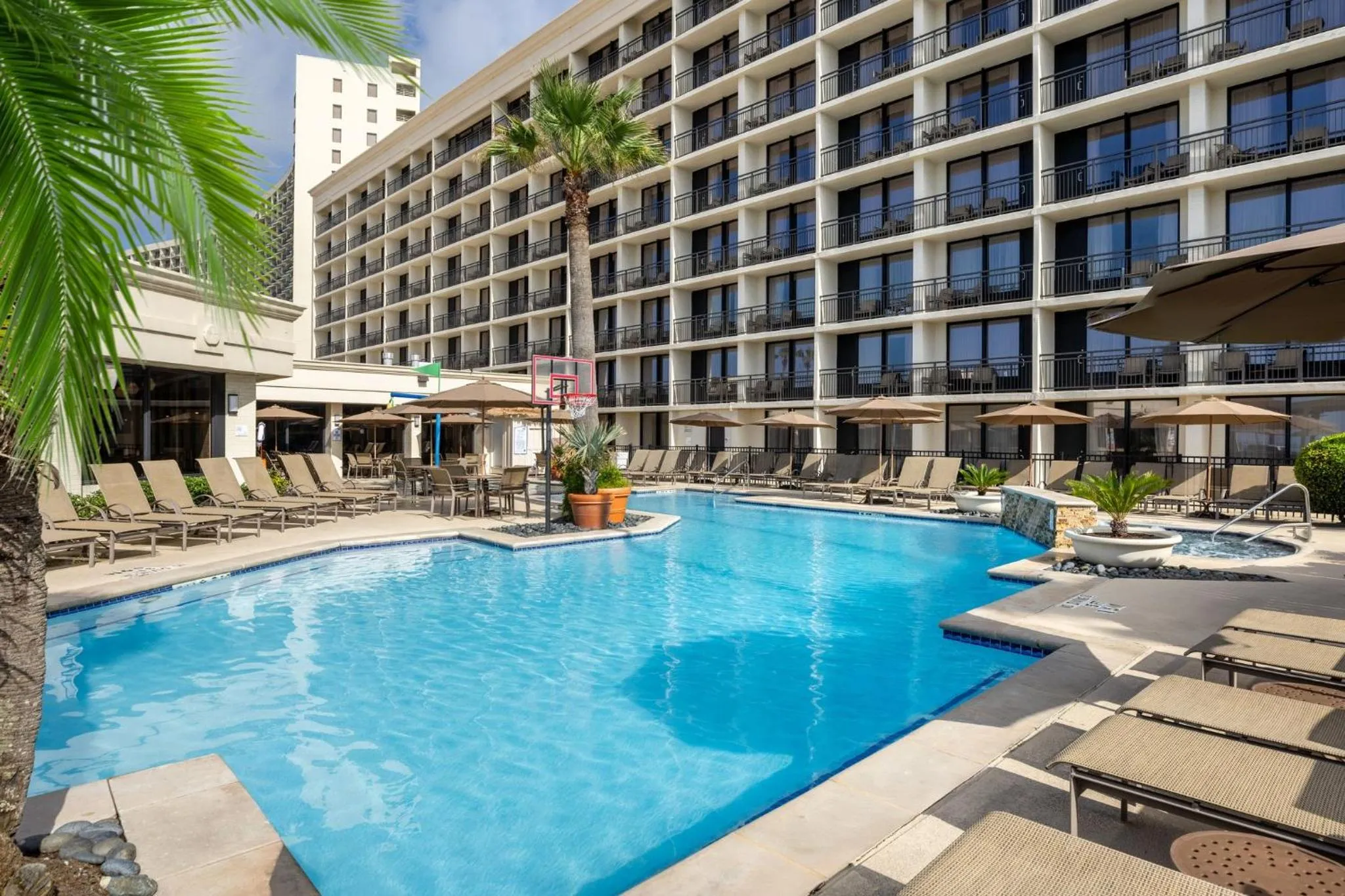 Swimming pool in Holiday Inn Resort Galveston - On The Beach by IHG