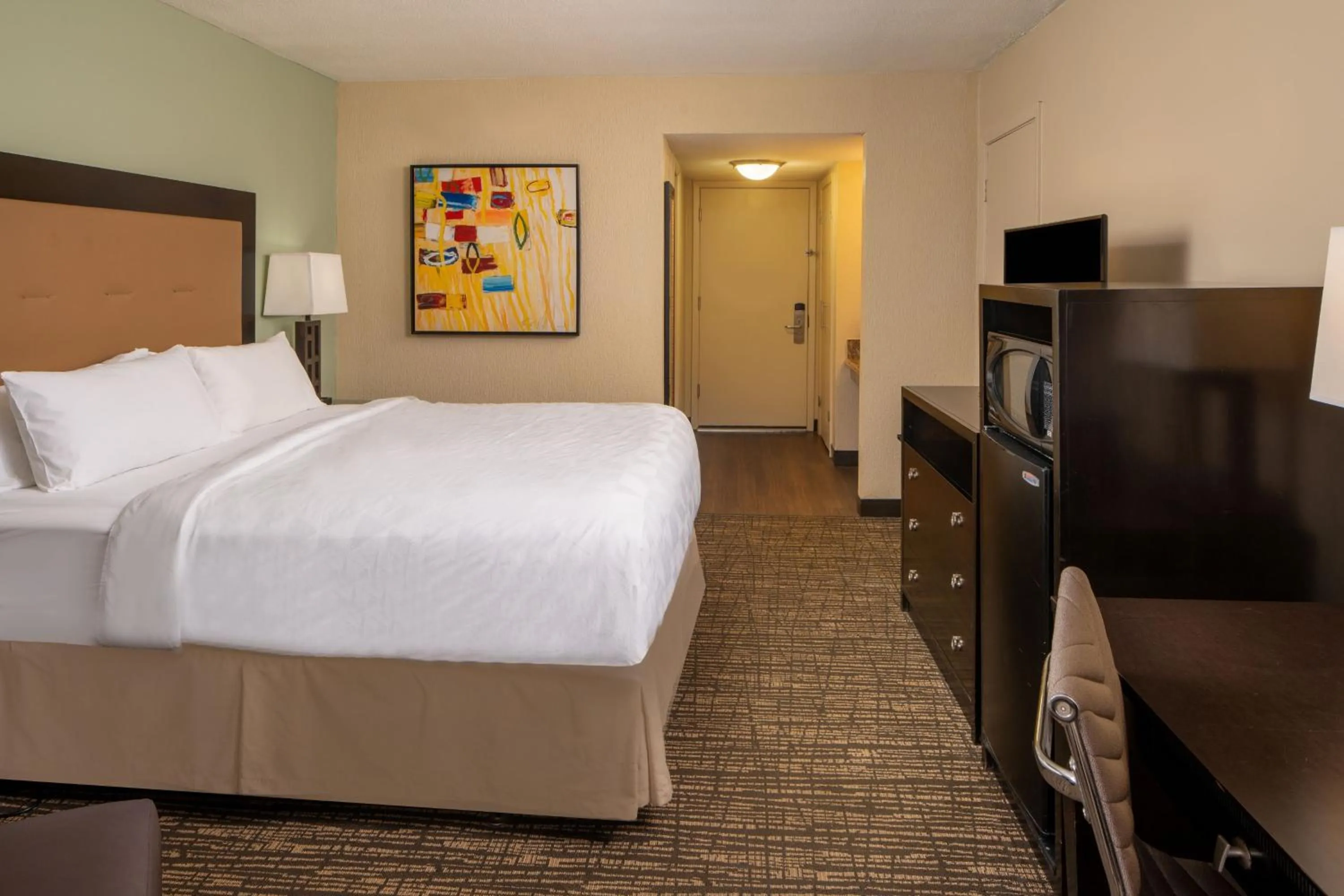 Photo of the whole room, Bed in Holiday Inn Resort Galveston - On The Beach by IHG