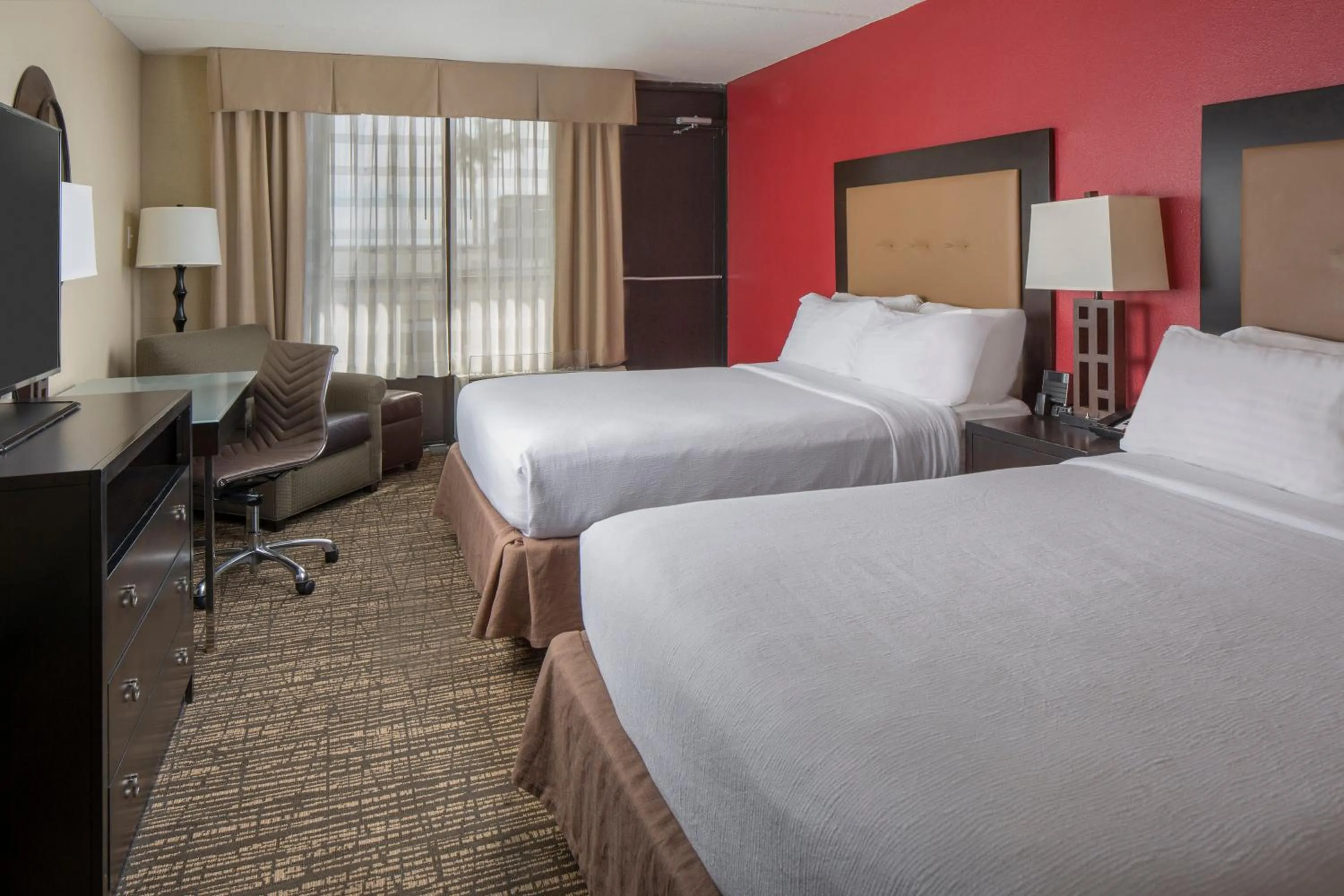 Photo of the whole room, Bed in Holiday Inn Resort Galveston - On The Beach by IHG