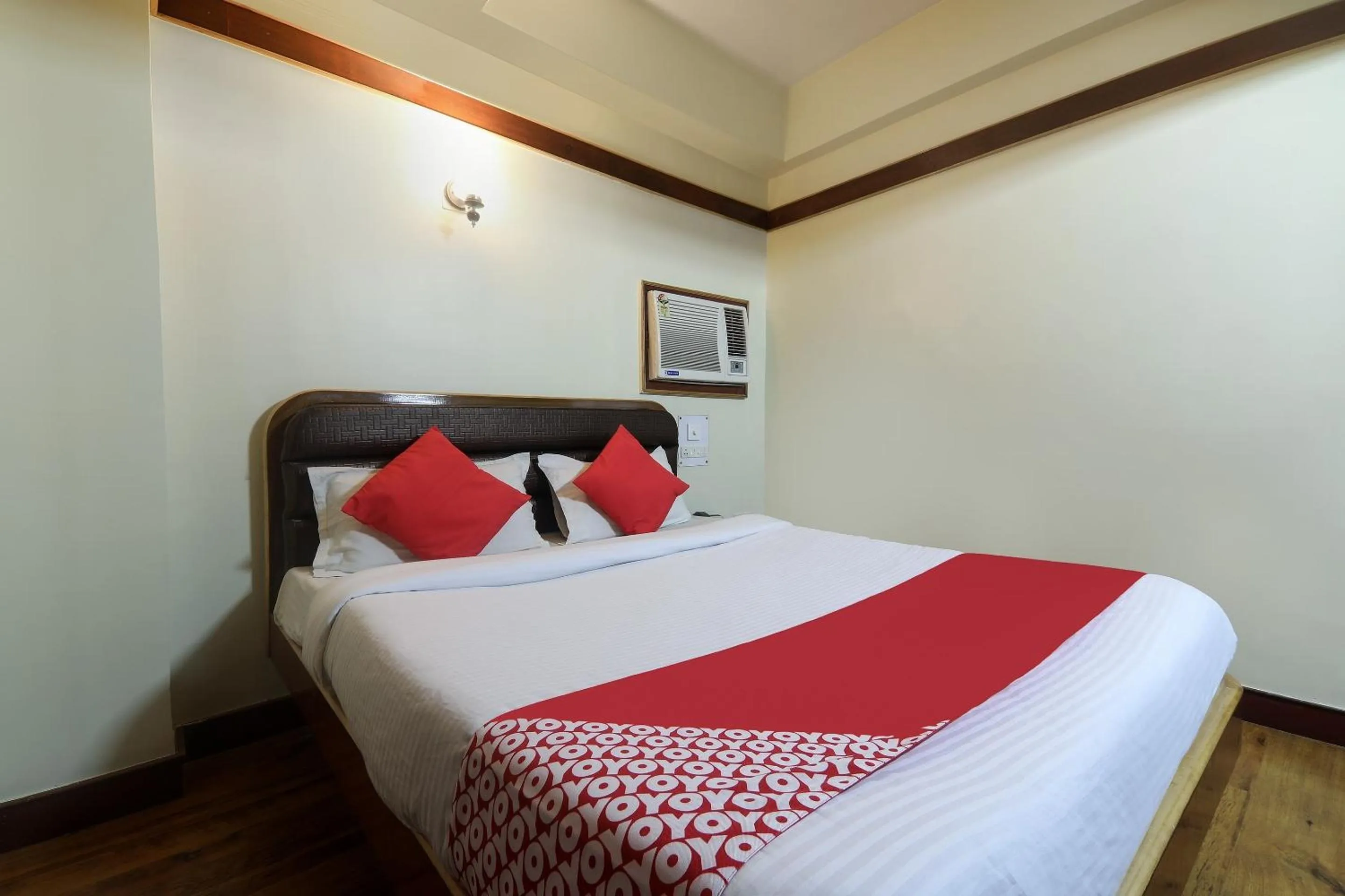 Bedroom in Collection O President