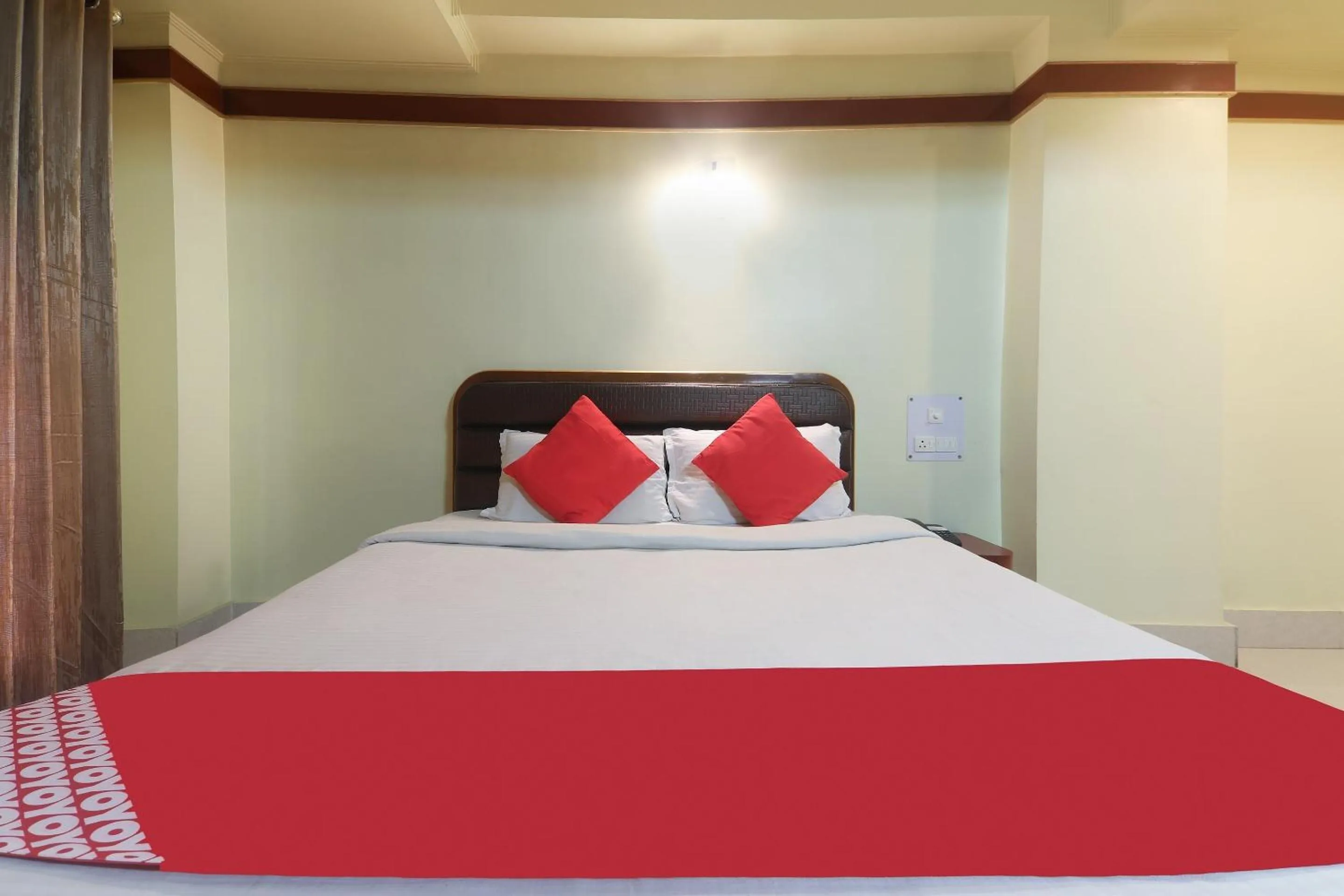 Bedroom in Collection O President