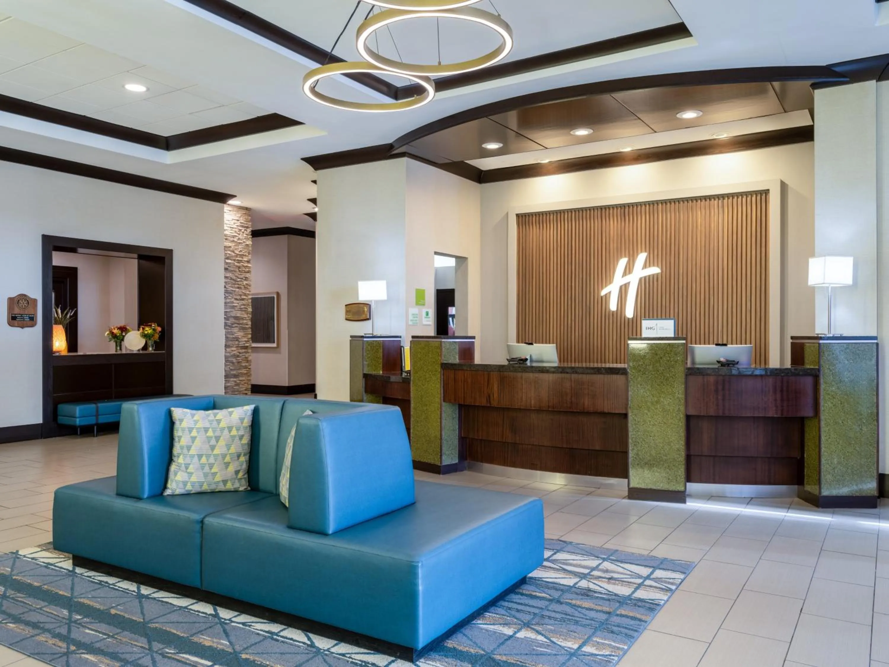 Property building in Holiday Inn Hotel & Suites Chicago Northwest - Elgin by IHG