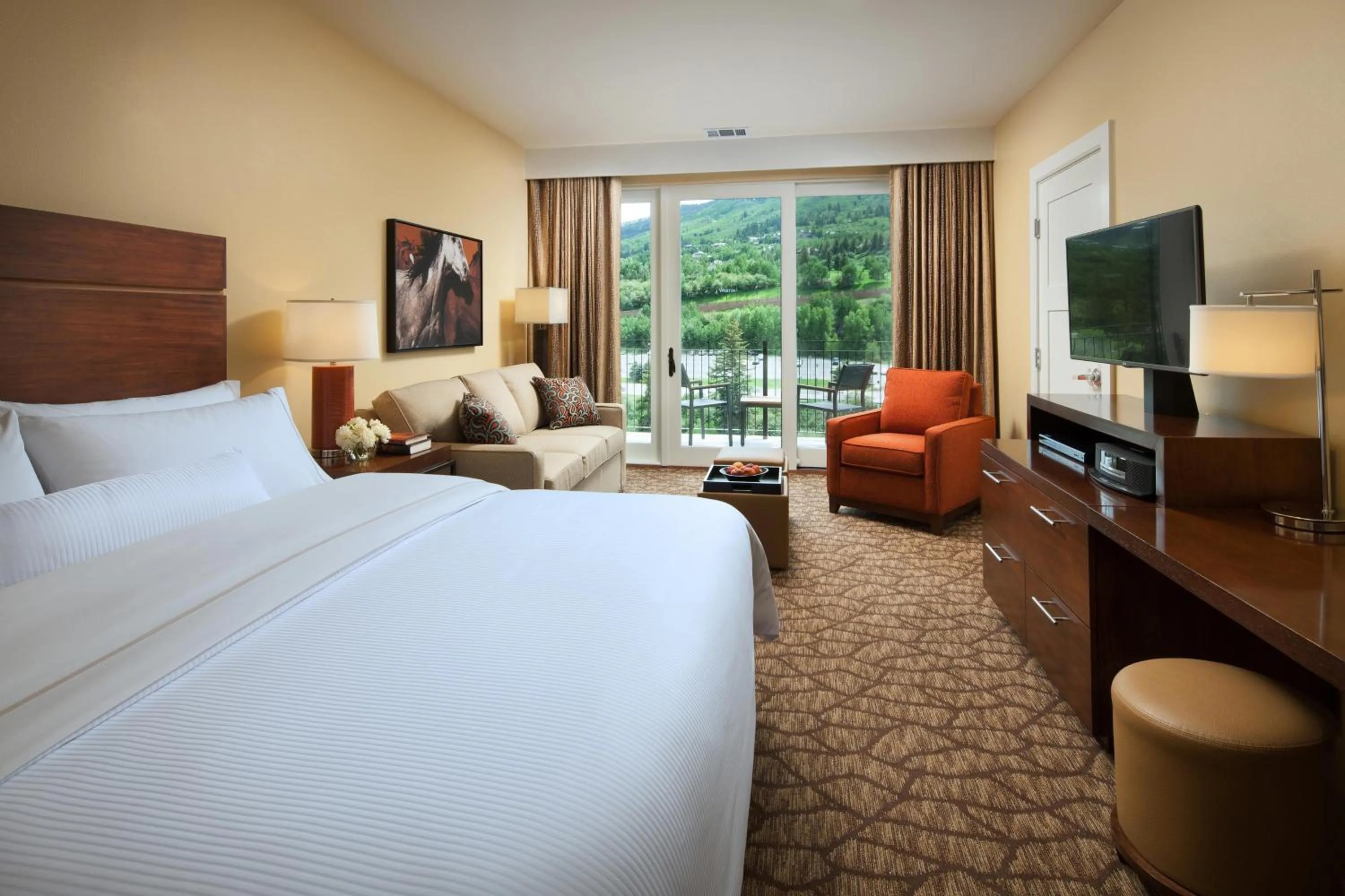 King Studio with Balcony in The Westin Riverfront Mountain Villas, Beaver Creek Mountain