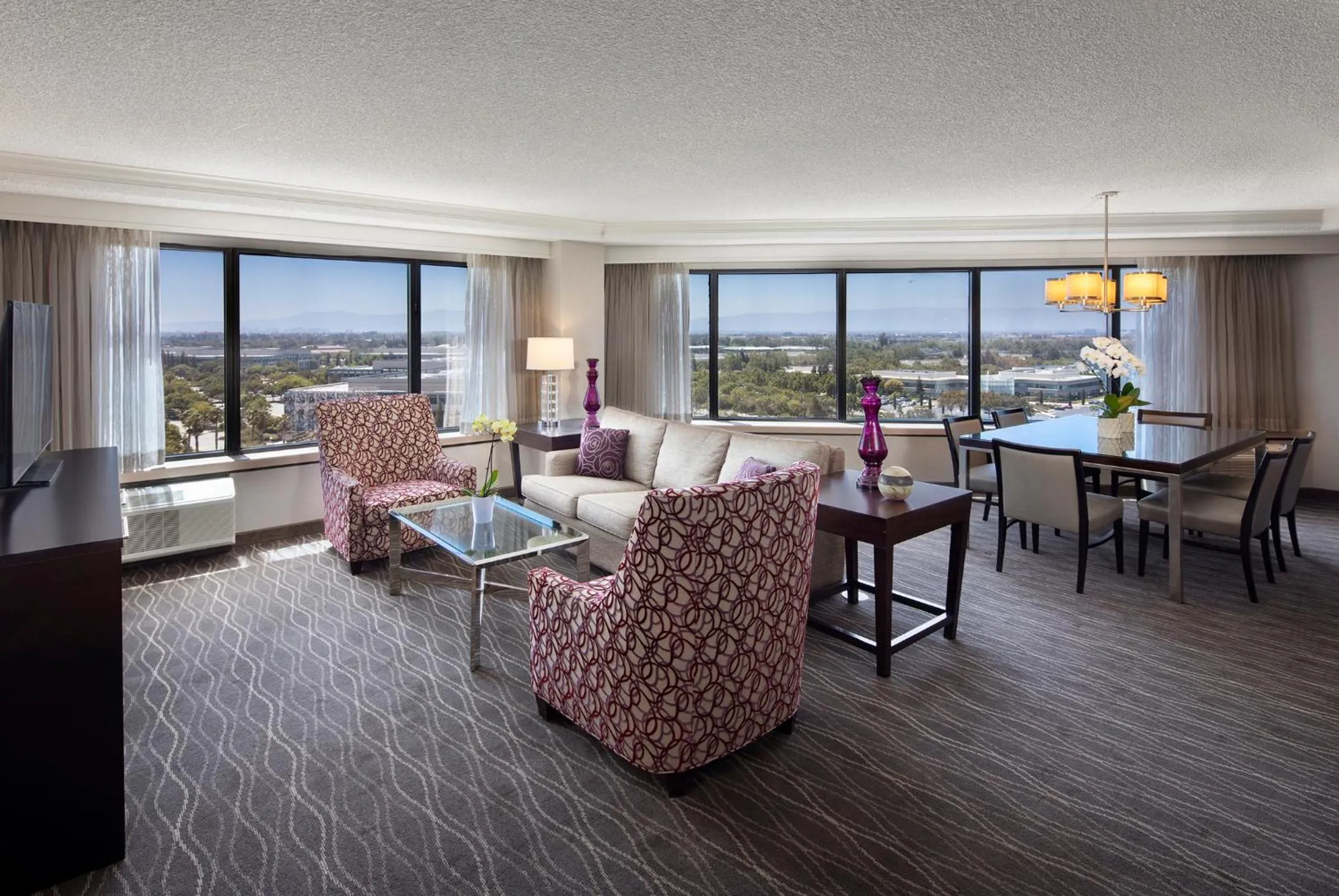 Living room in Sonesta San Jose - Milpitas