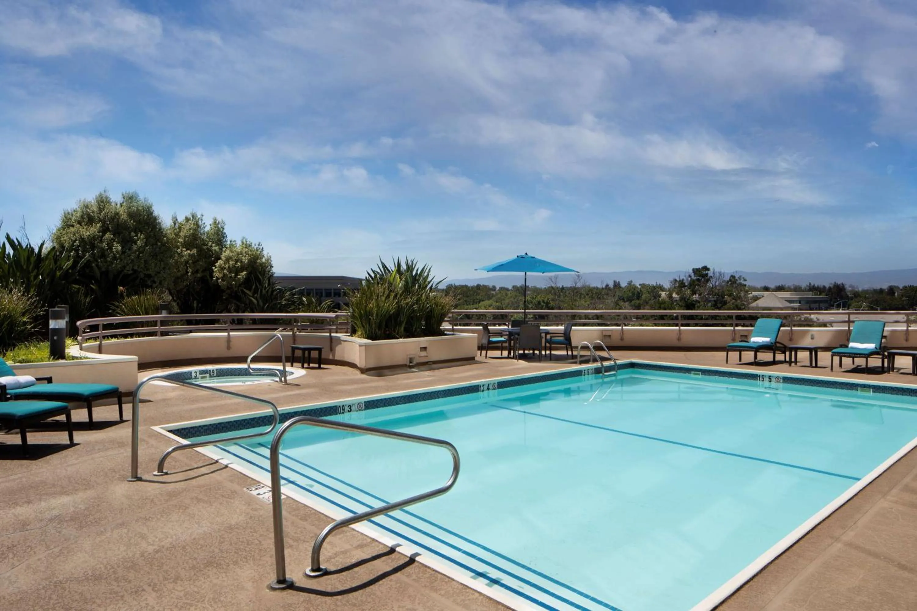 Pool view in Sonesta San Jose - Milpitas