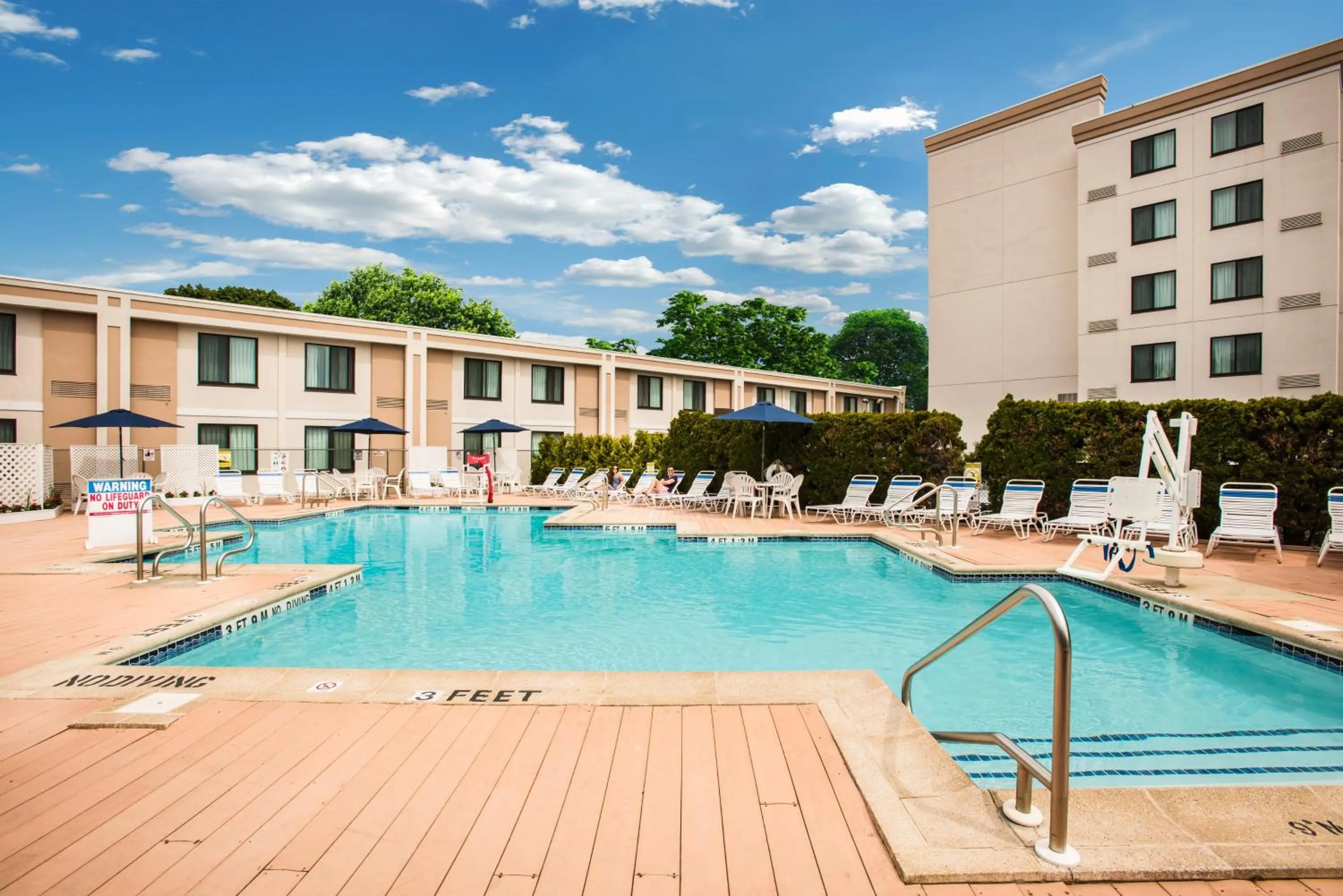 Swimming pool in Holiday Inn Hasbrouck Heights-Meadowlands by IHG