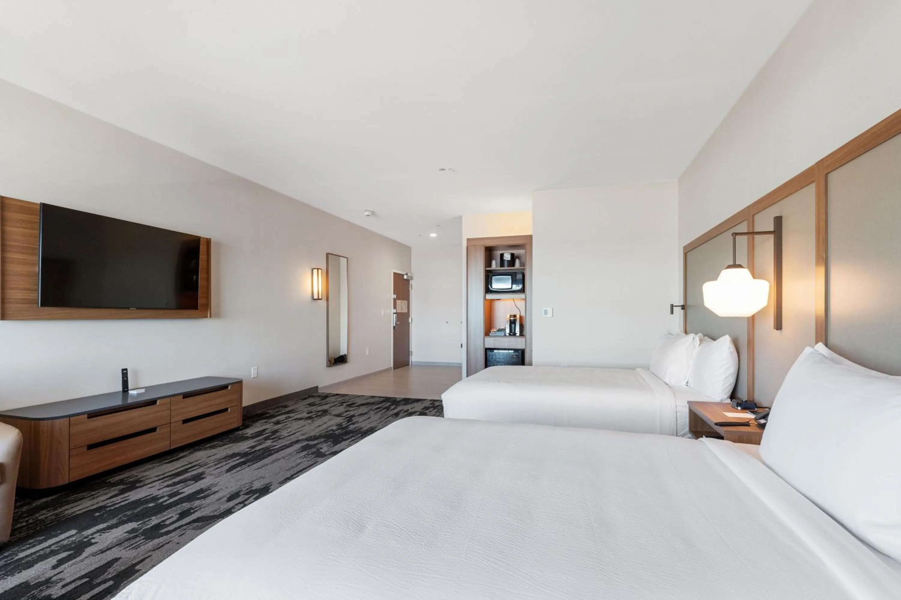 Bedroom, Bed in Fairfield by Marriott Inn & Suites San Francisco Pacifica