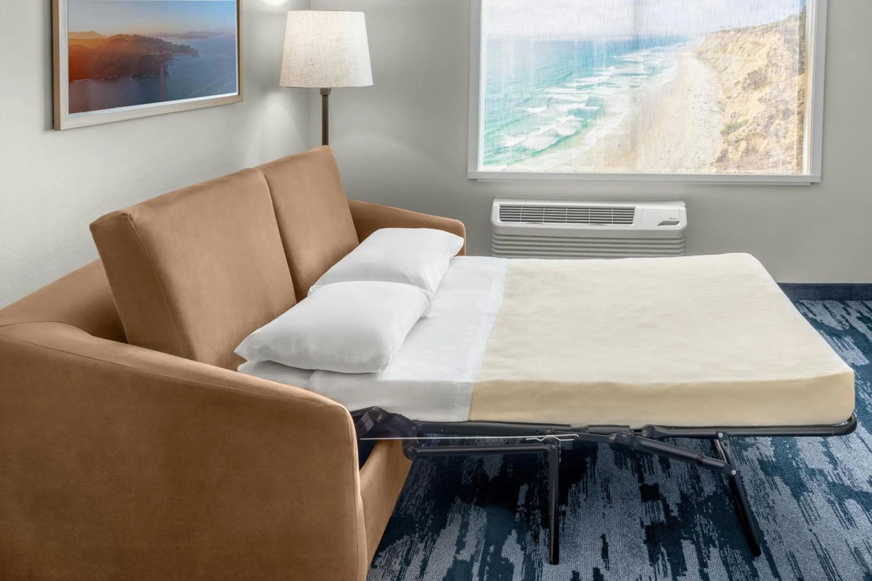 Photo of the whole room, Bed in Fairfield by Marriott Inn & Suites San Francisco Pacifica