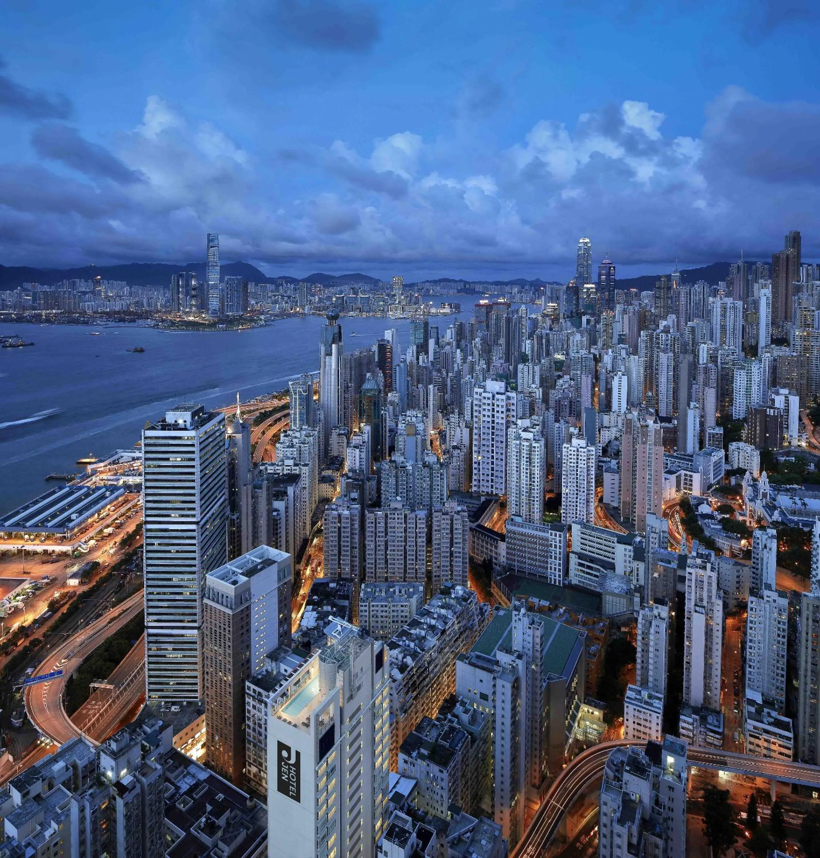 Bird's eye view in Jen Hong Kong by Shangri-La