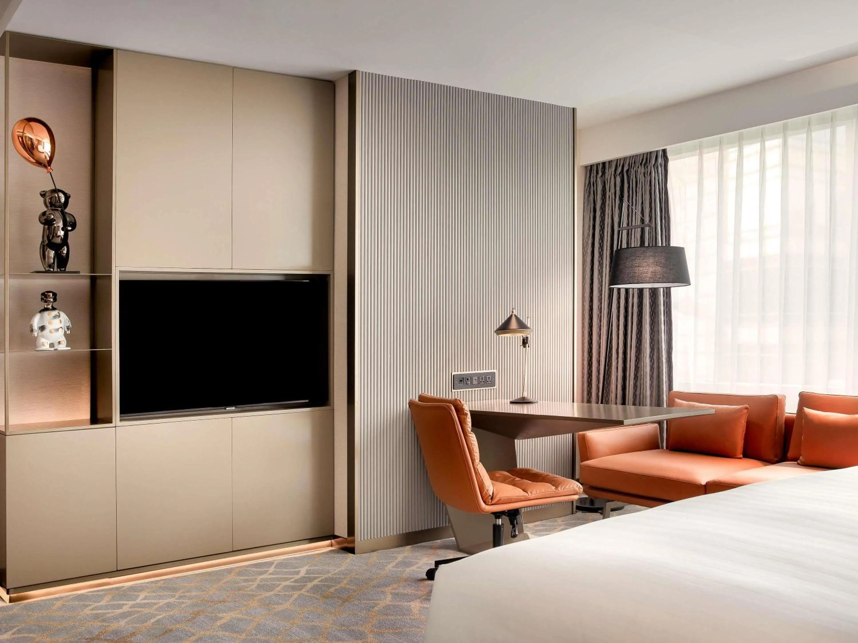 Bedroom, Bed in Pullman Shanghai Central