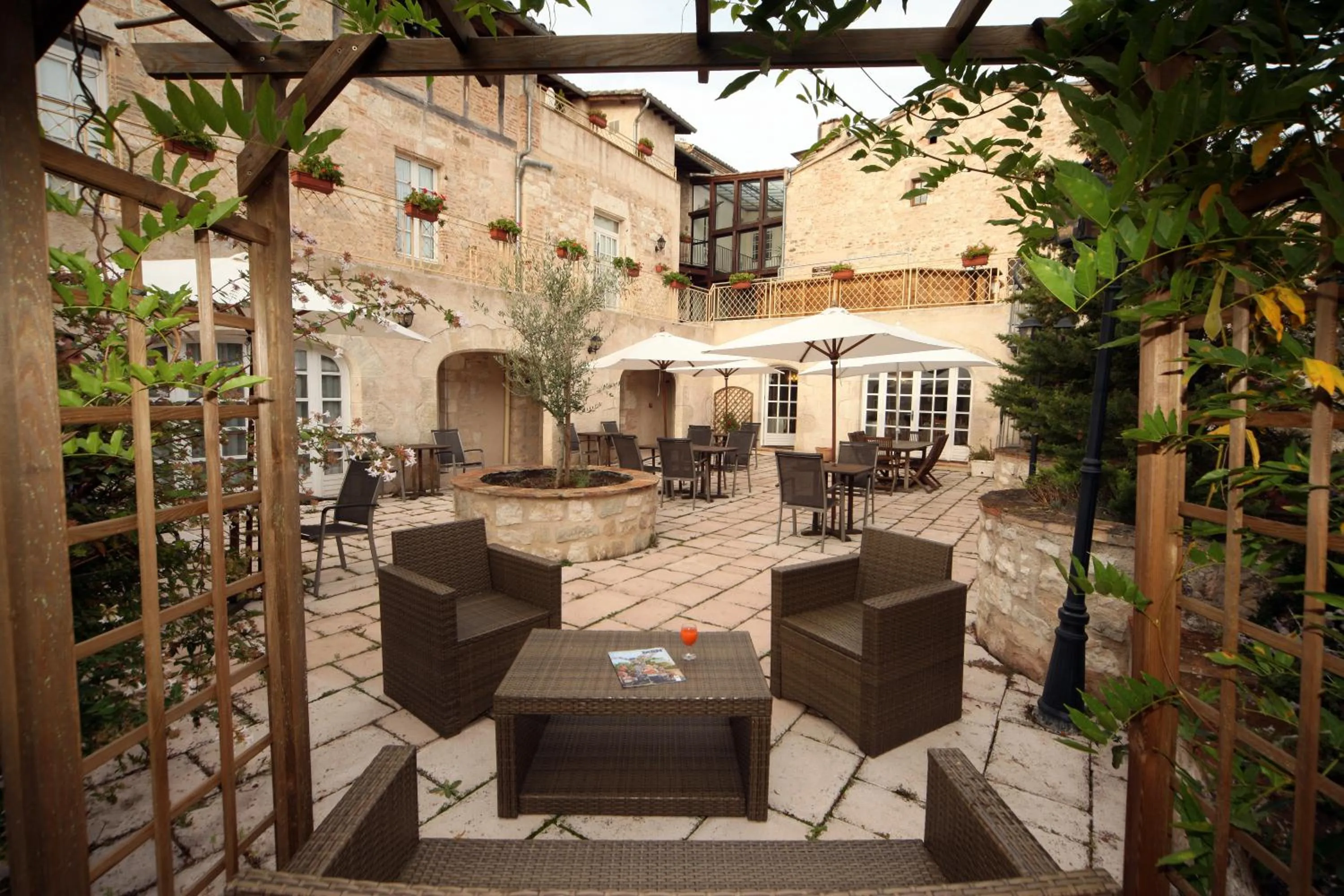 Patio in Hotel des Consuls
