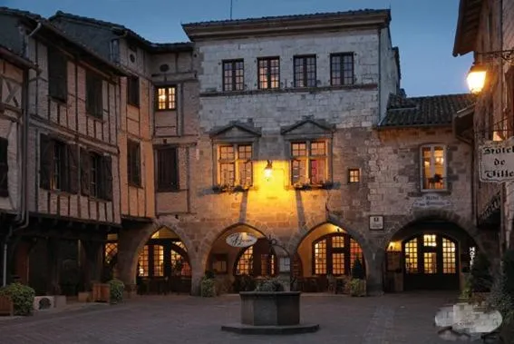 City view in Hotel des Consuls