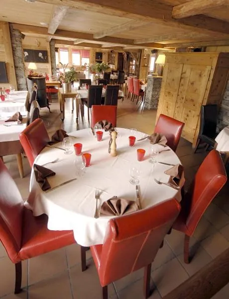 Lounge or bar in Hotel Le Monal