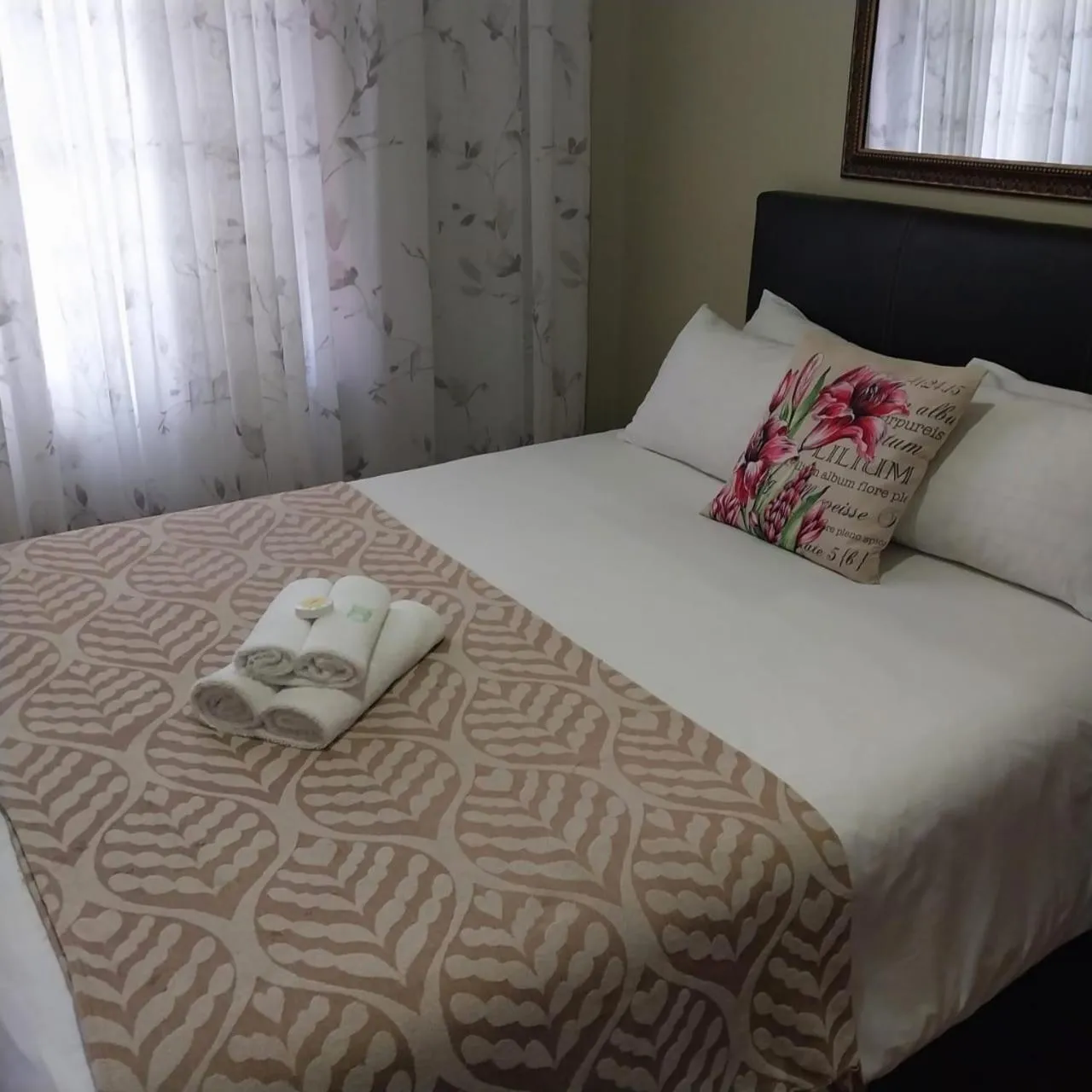 Bed in Convent Hill Lodge