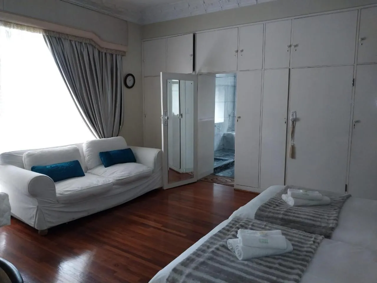 Bed in Convent Hill Lodge