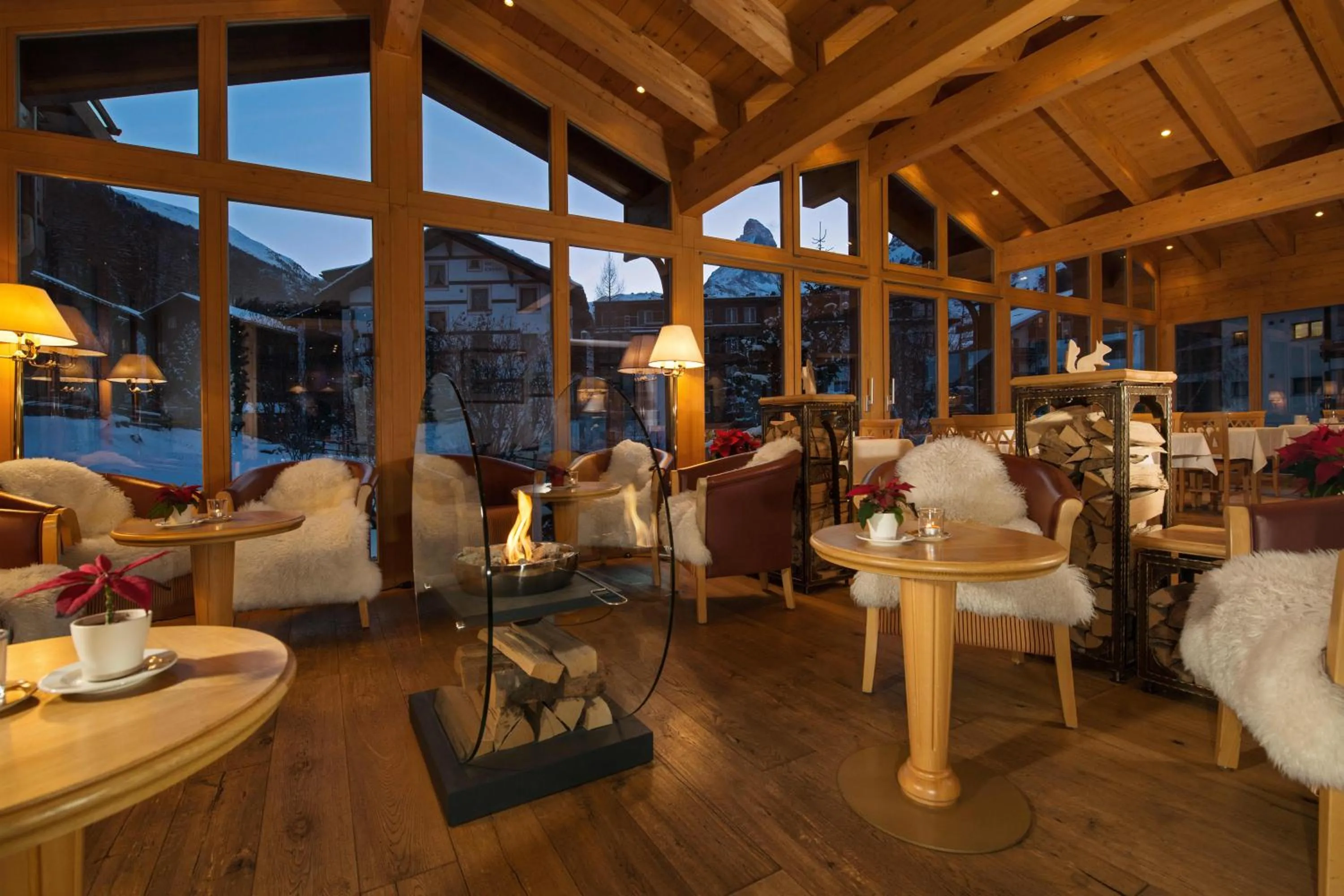 Lounge or bar in Hotel Dufour Alpin Superior - Adults only