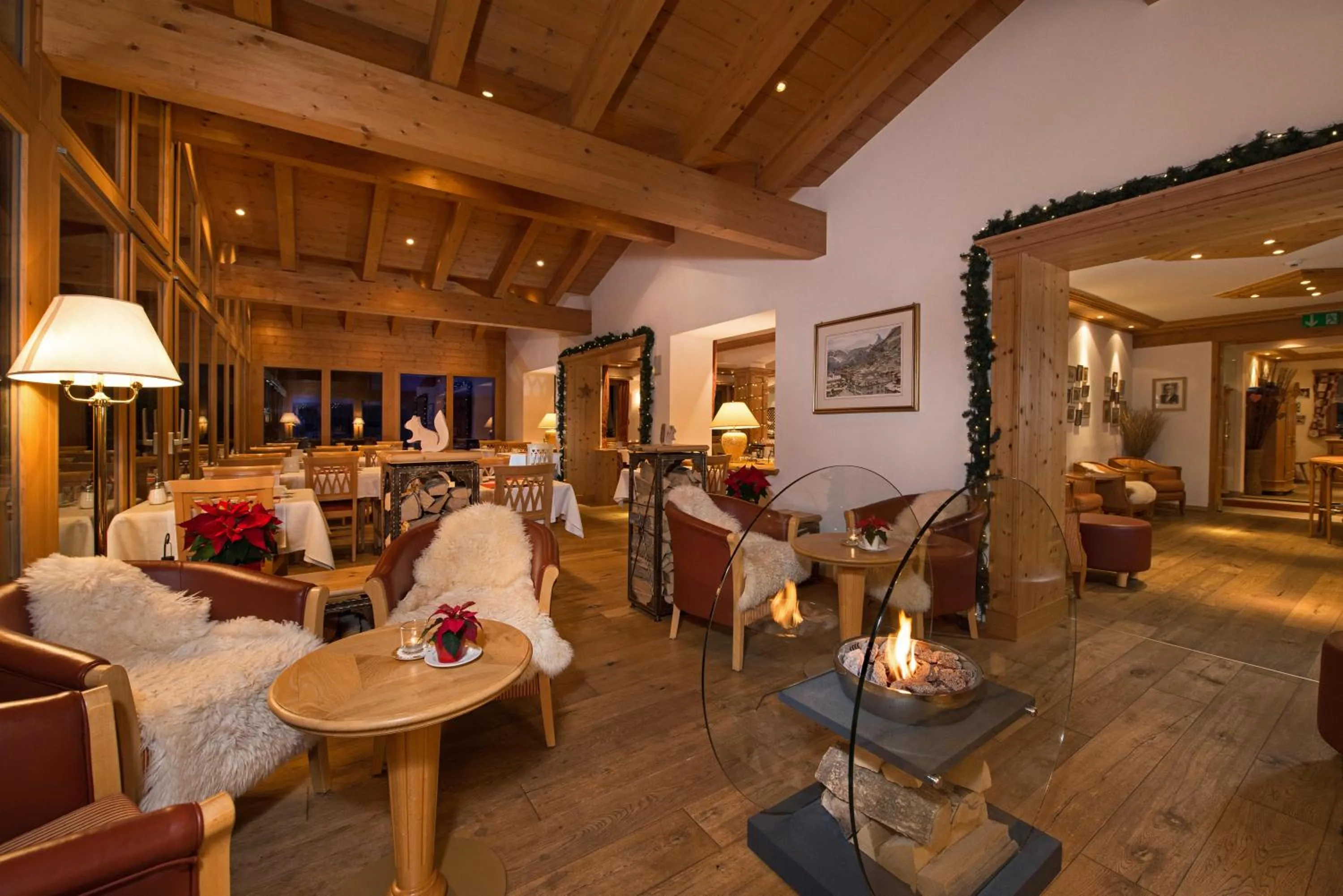 Lounge or bar, Restaurant/Places to Eat in Hotel Dufour Alpin Superior - Adults only