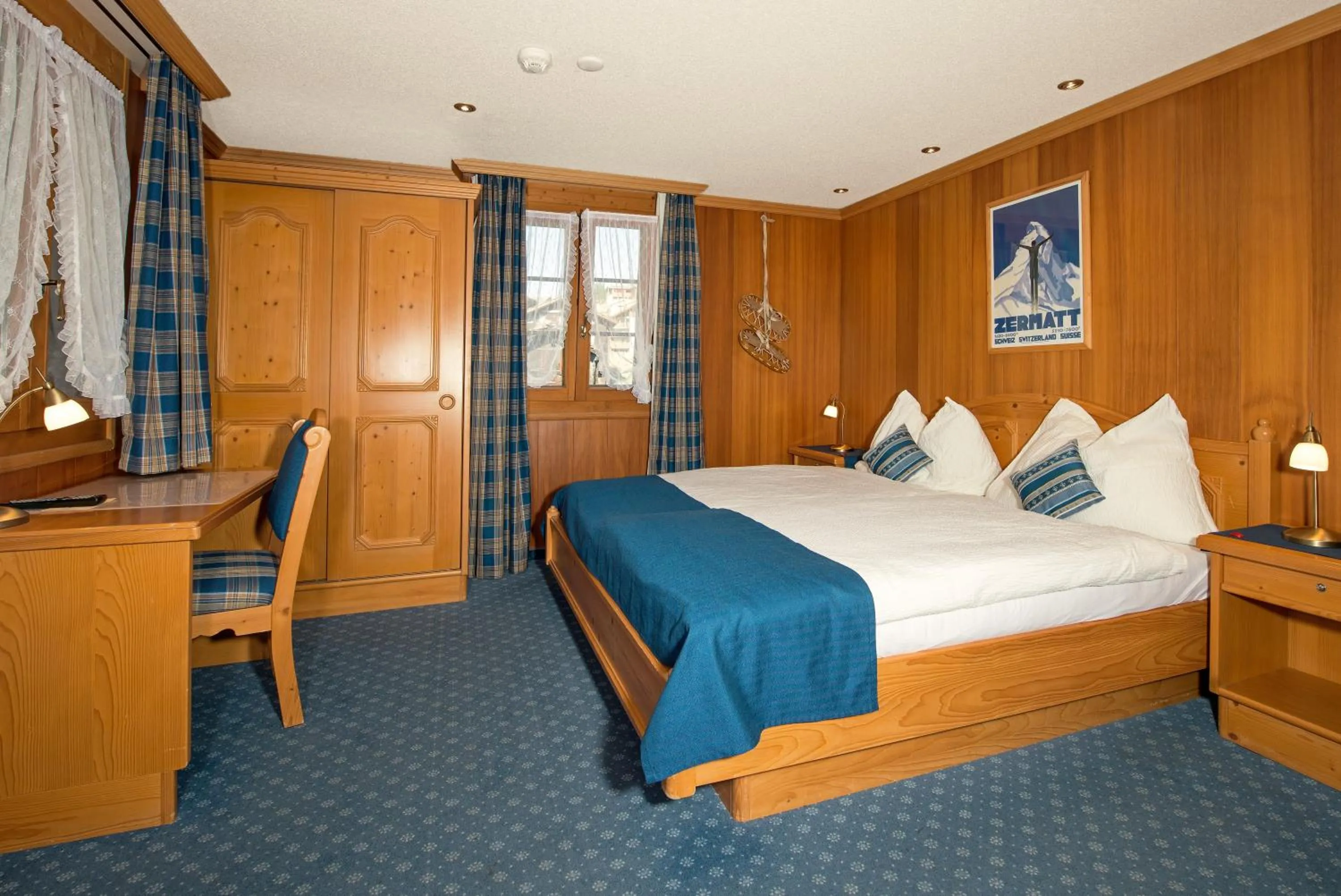 Photo of the whole room in Hotel Dufour Alpin Superior - Adults only