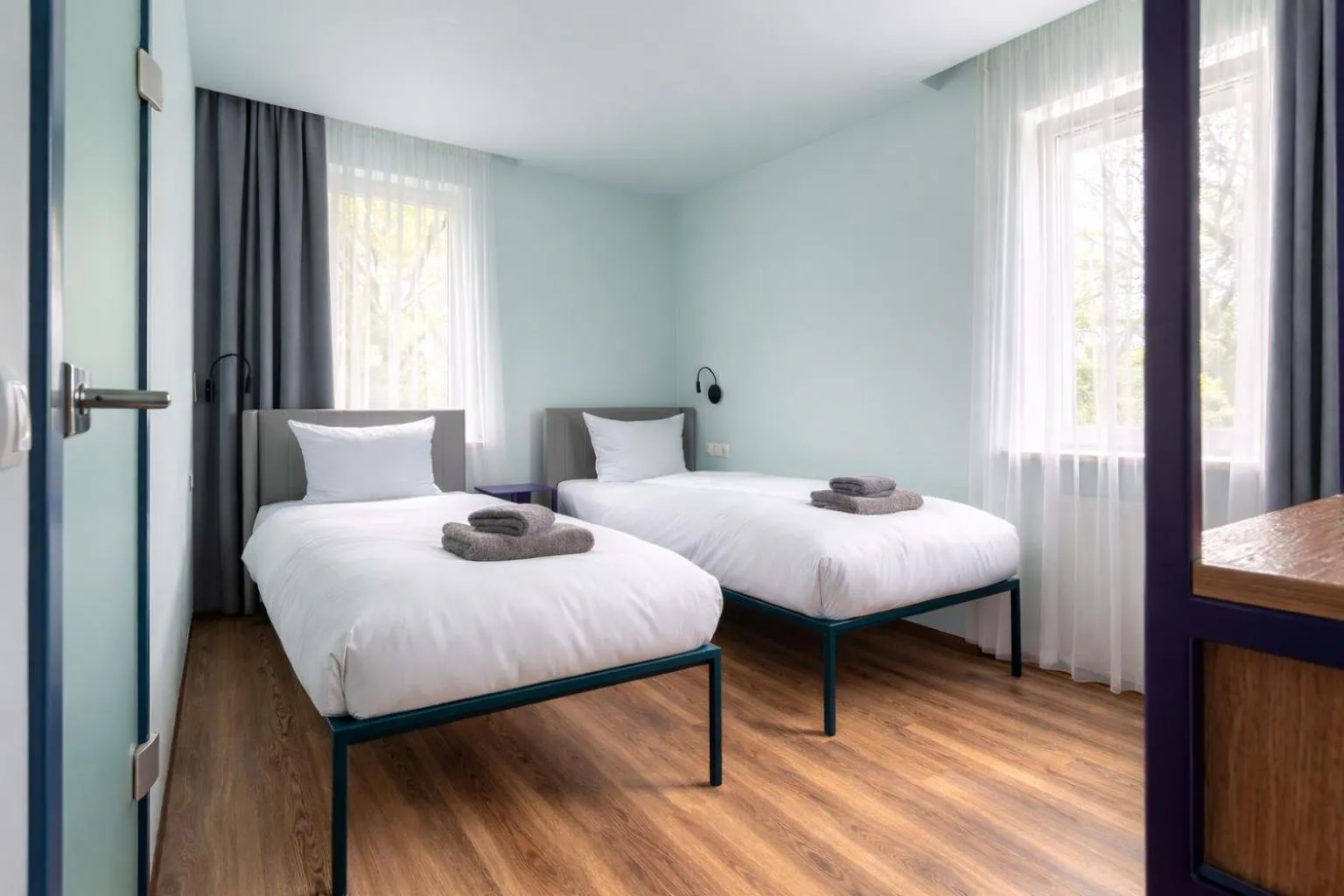 Economy Twin Room in Das Schreder Hotel - Munich Free Parking
